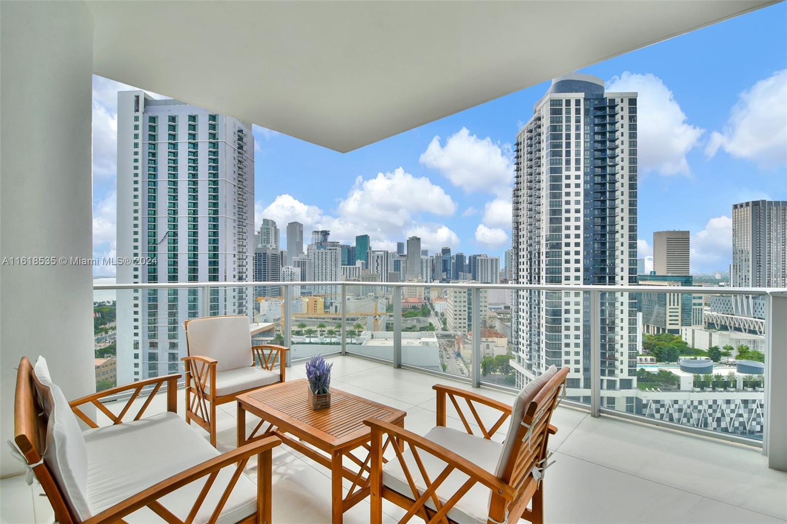 851 NE 1st Ave #2112, Miami FL 33132