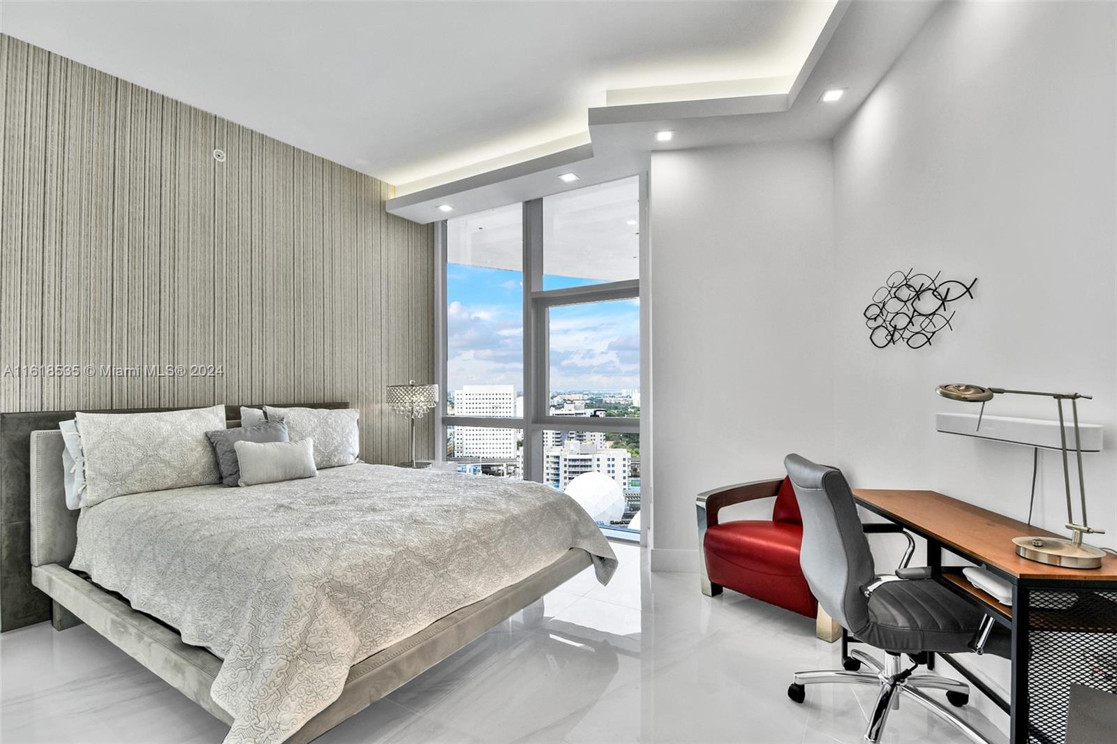 851 NE 1st Ave #2112, Miami FL 33132