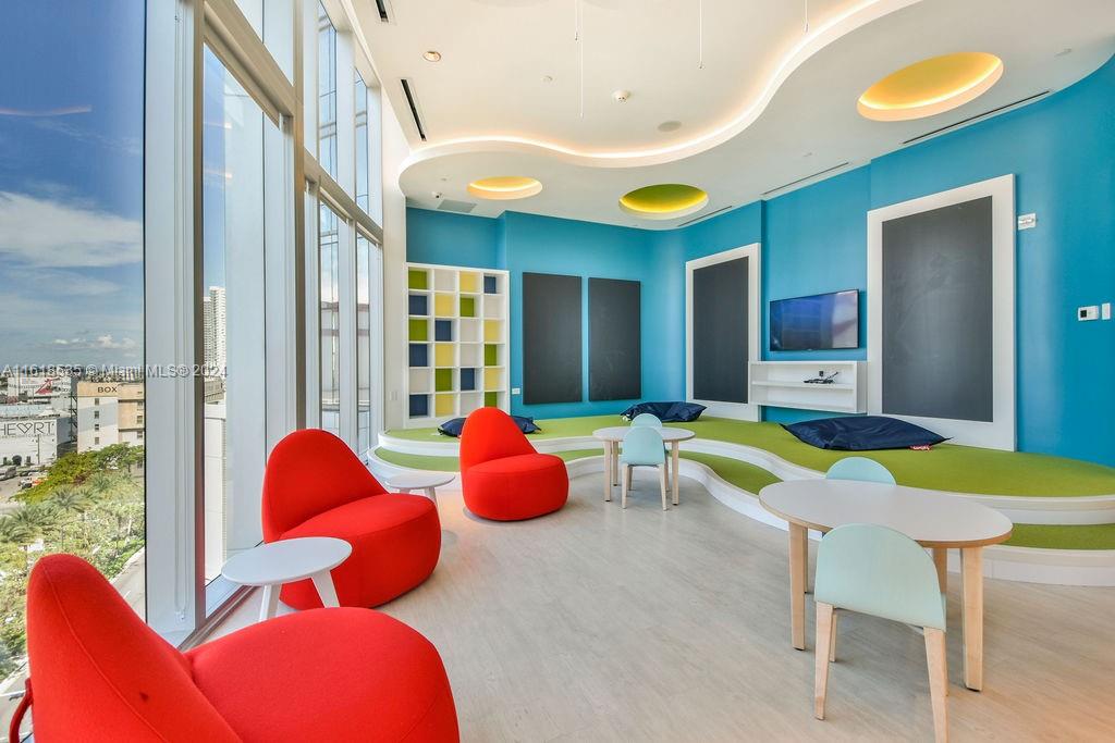 851 NE 1st Ave #2112, Miami FL 33132