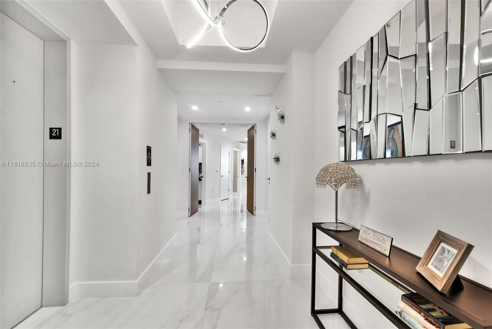 851 NE 1st Ave #2112, Miami FL 33132