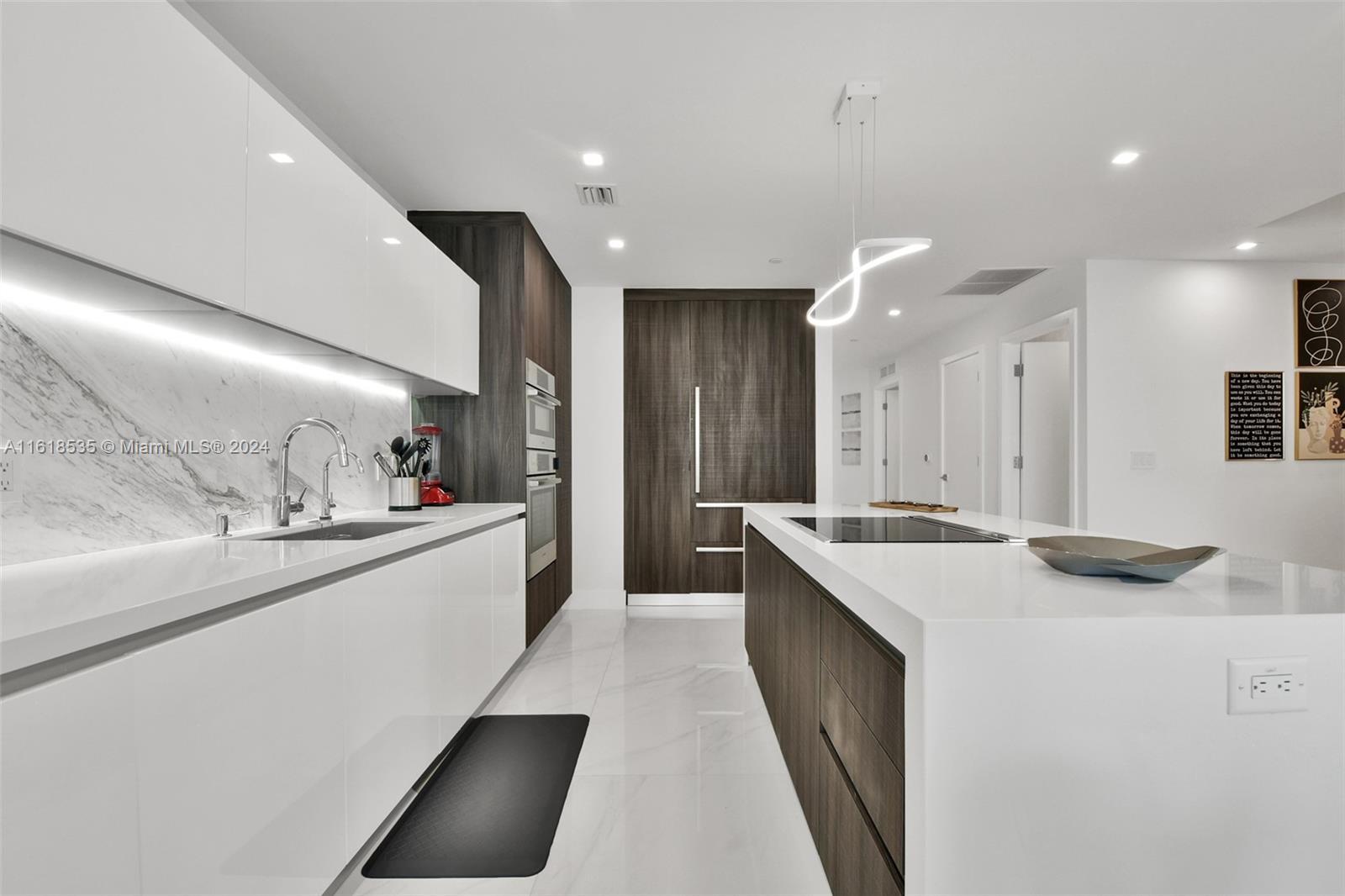 851 NE 1st Ave #2112, Miami FL 33132