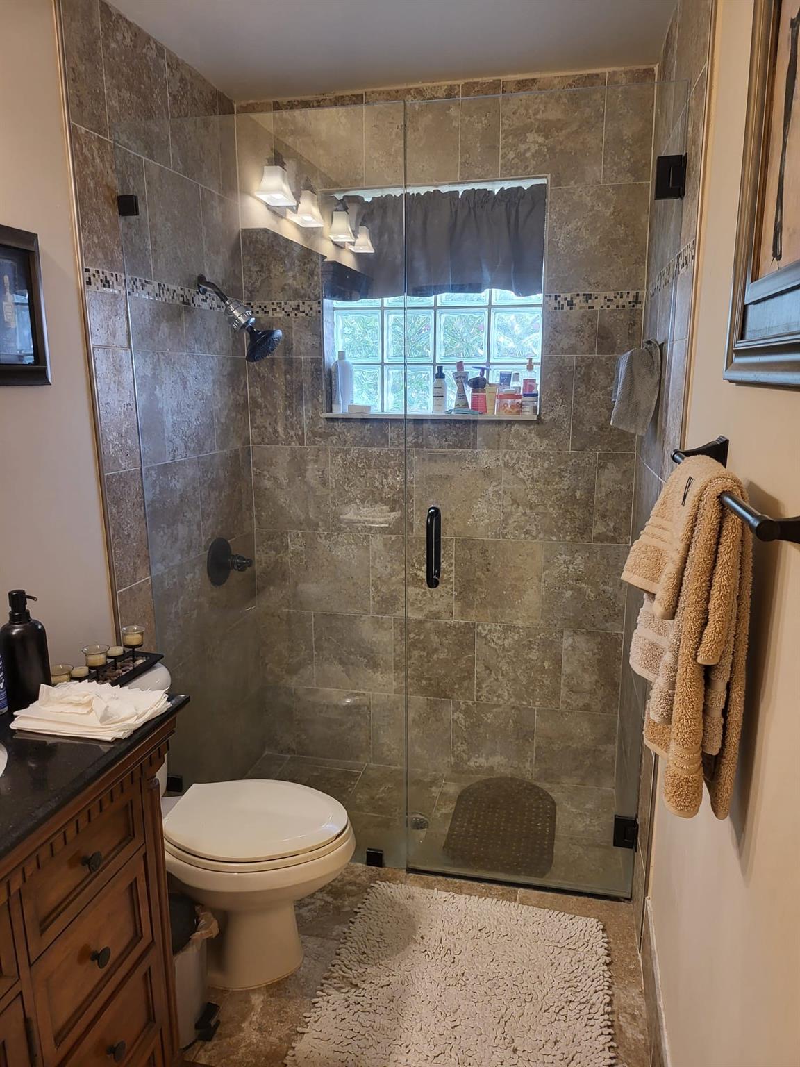 SECOND BATHROOM SHOWER