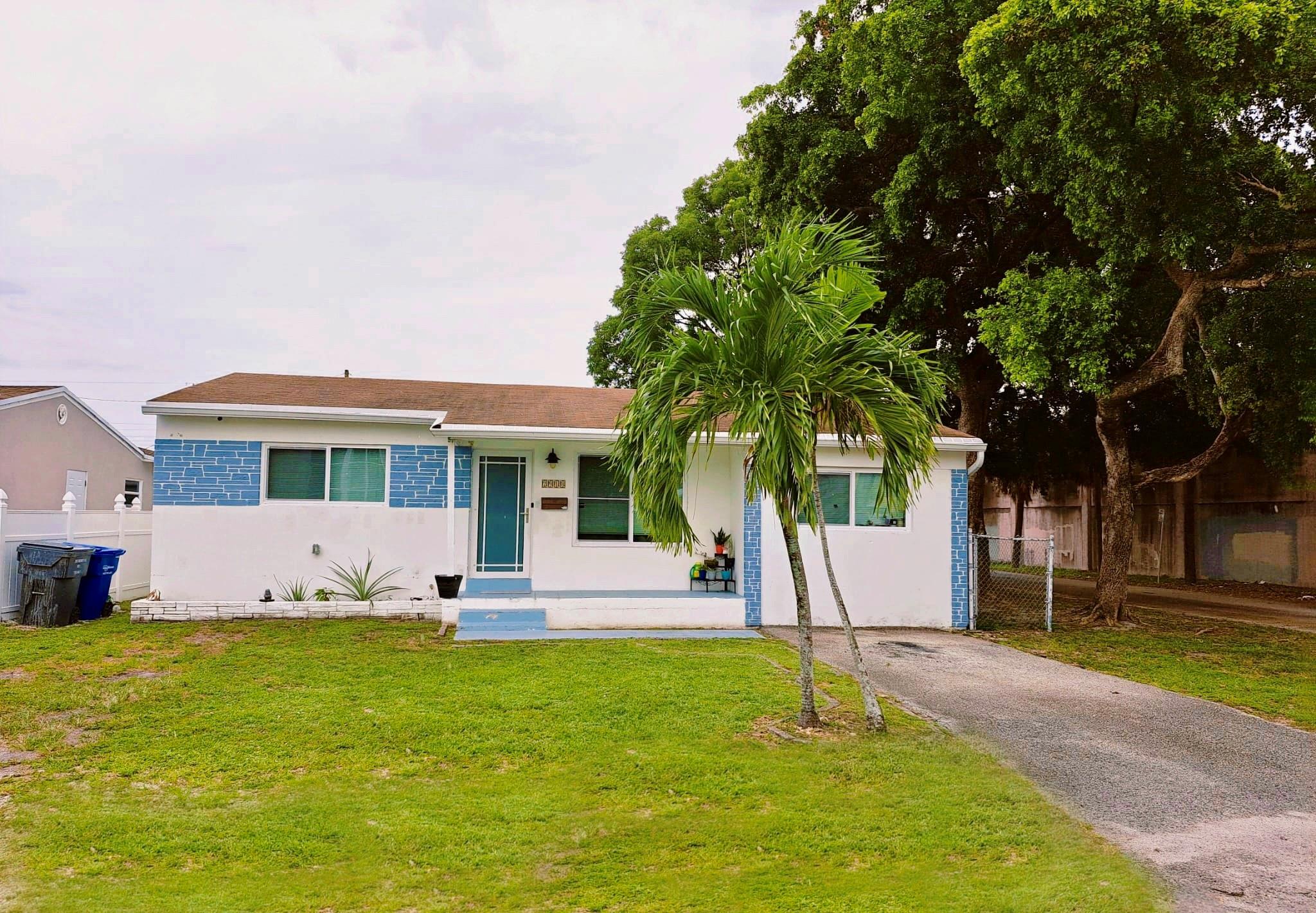 2918 Van Buren St Hollywood FL 33020 | F10450324