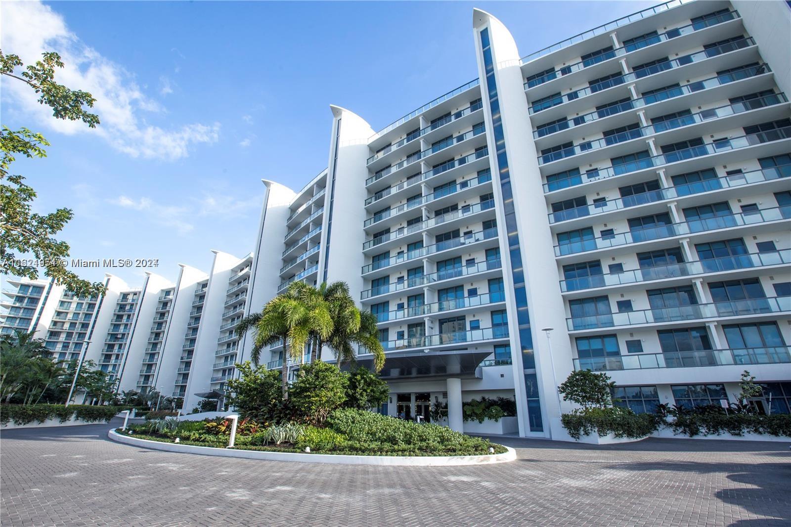 Apartamento à Venda em Aventura, FL
