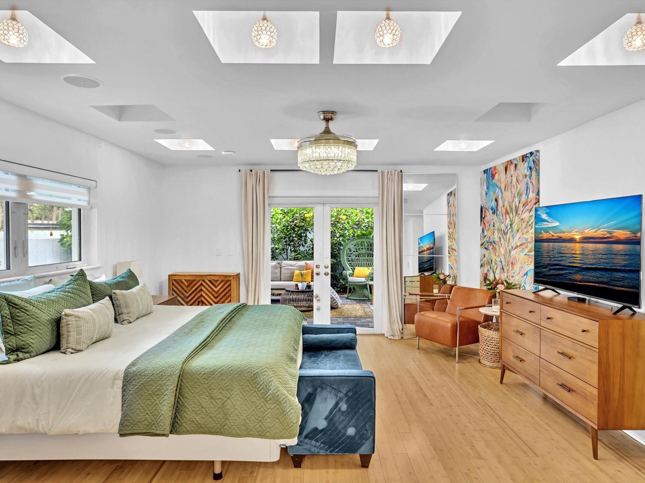 Oversize Primary Bedroom