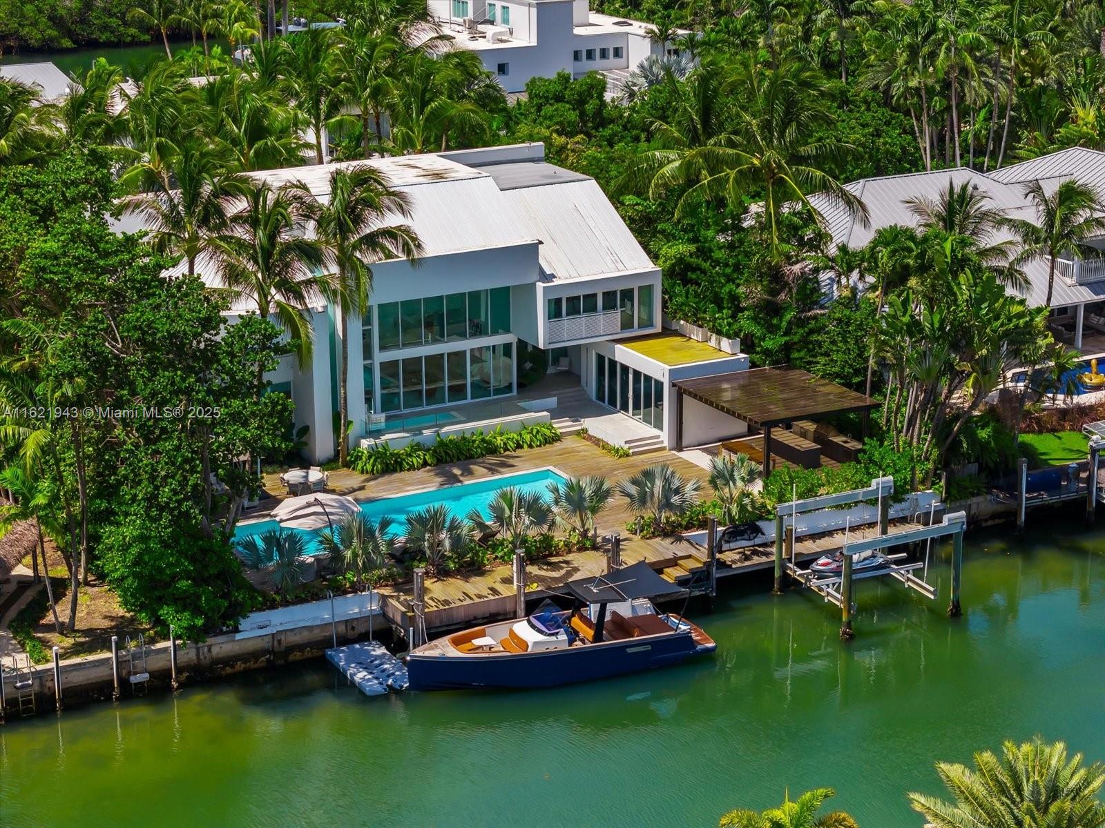 161 Cape Florida Dr, Key Biscayne, Florida 33149