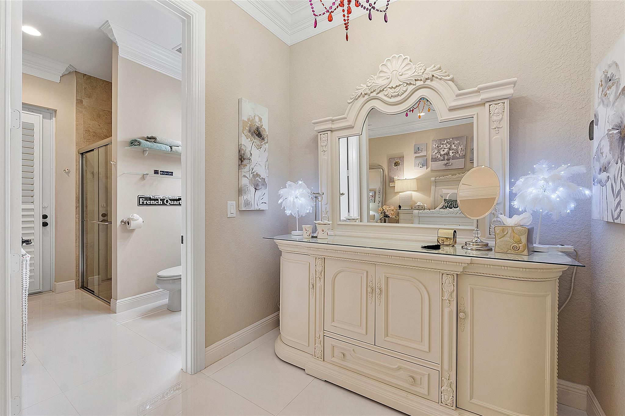 Guest Suite First Floor