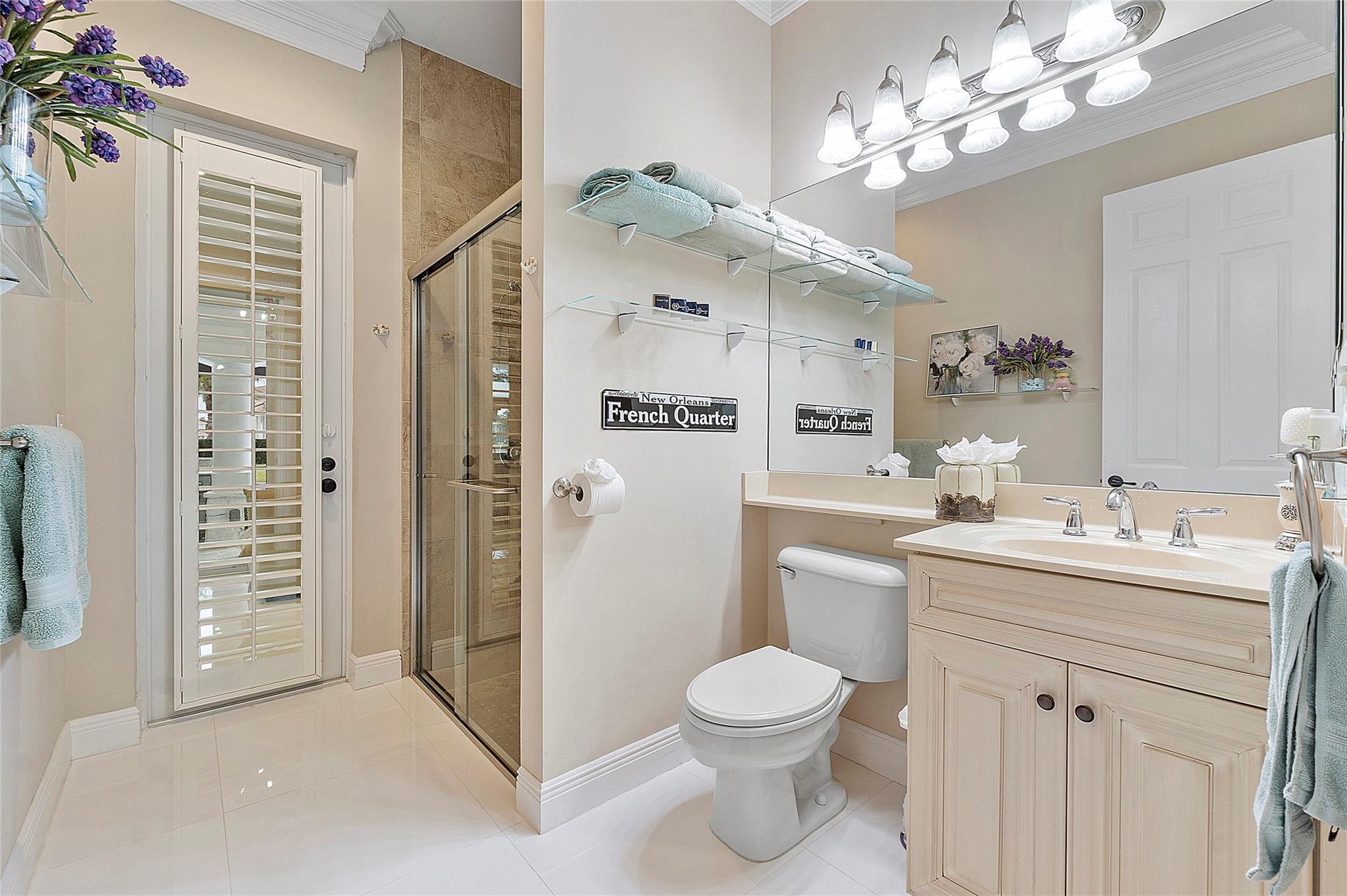 Guest Suite Bath/Cabana Bath