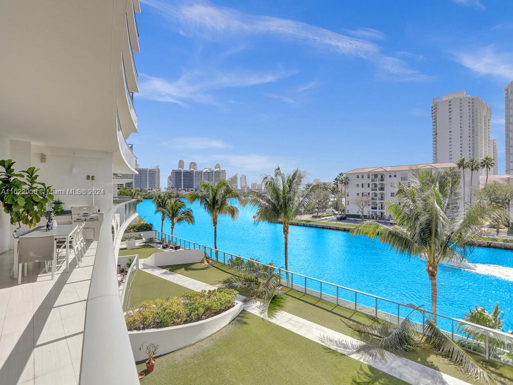 3250 NE 188th St #207, Aventura FL 33180