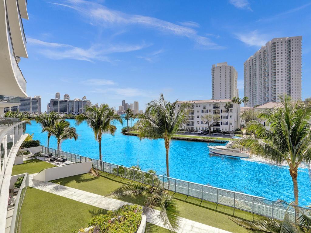 3250 NE 188th St #207, Aventura FL 33180