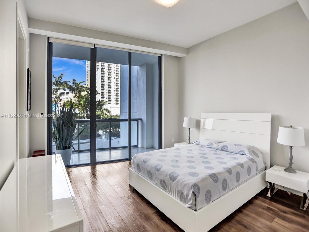 3250 NE 188th St #207, Aventura FL 33180