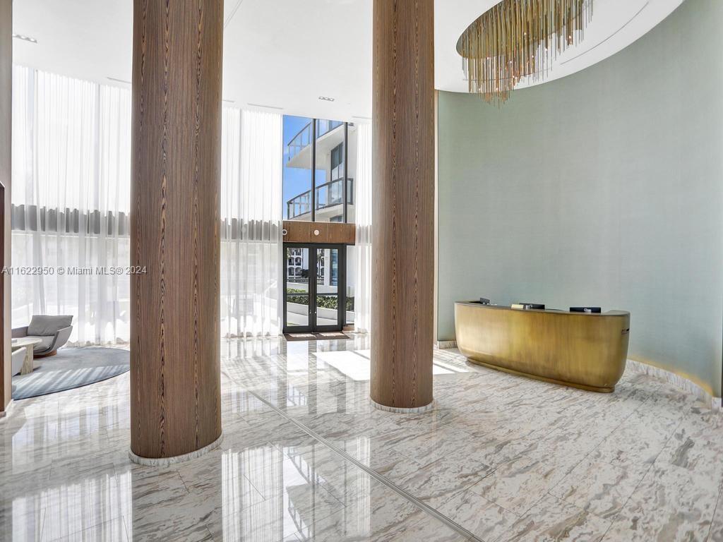 3250 NE 188th St #207, Aventura FL 33180