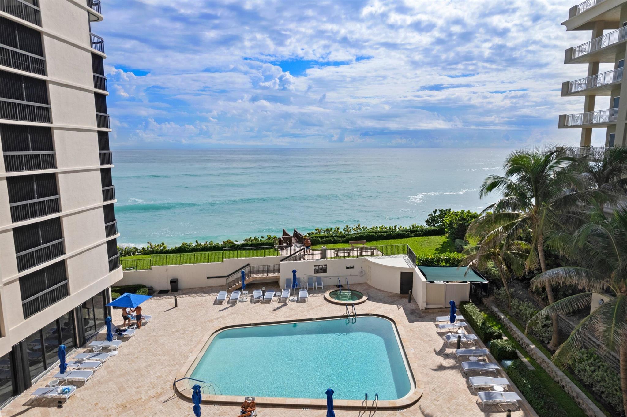 Homes for sale in Riviera Beach, FL | 5380 N Ocean Dr #10d, Riviera Beach, FL 33404 | MLS# R11004830