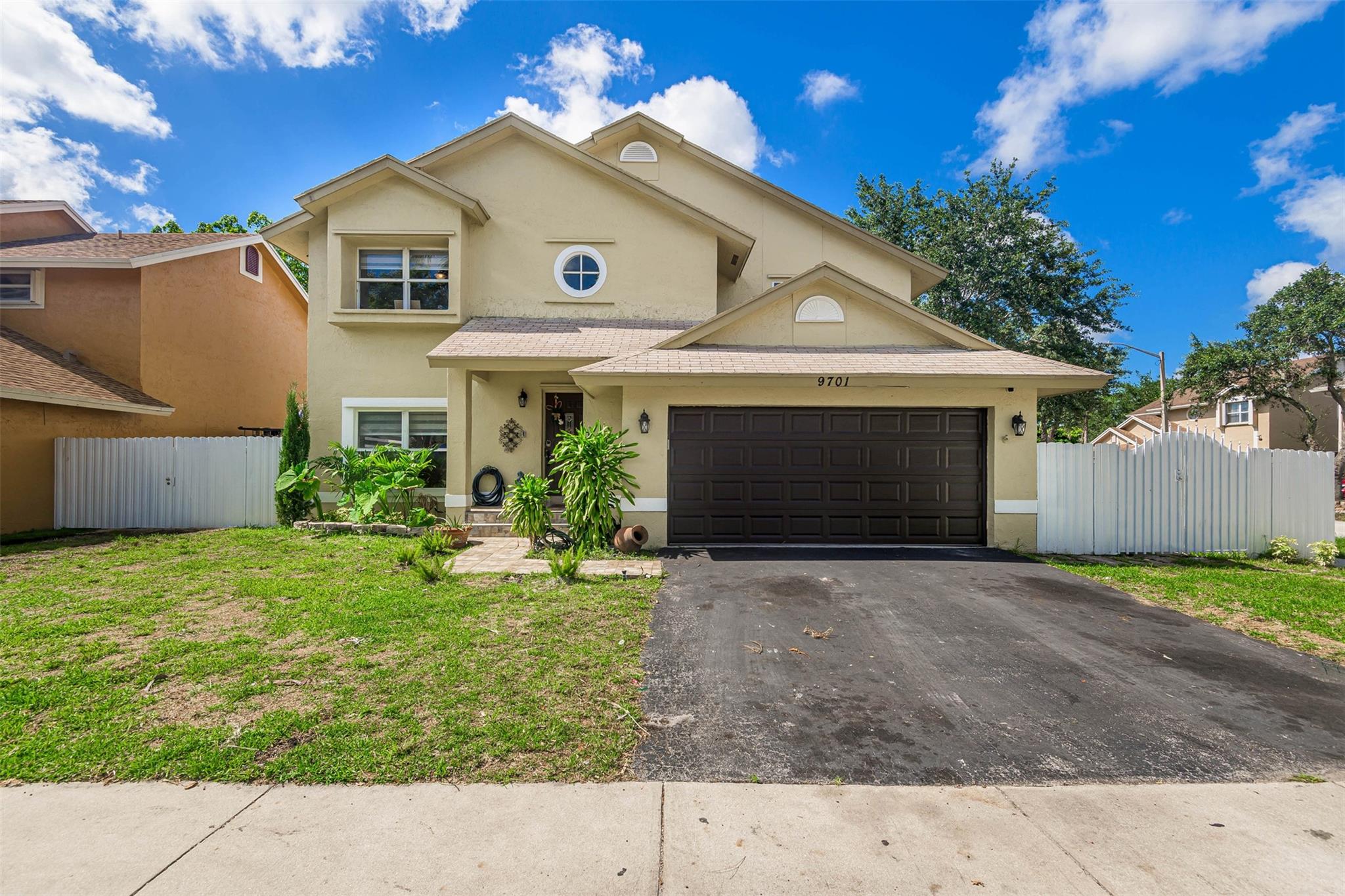 9701 Sw 12th St Pembroke Pines FL 33025 | F10451729