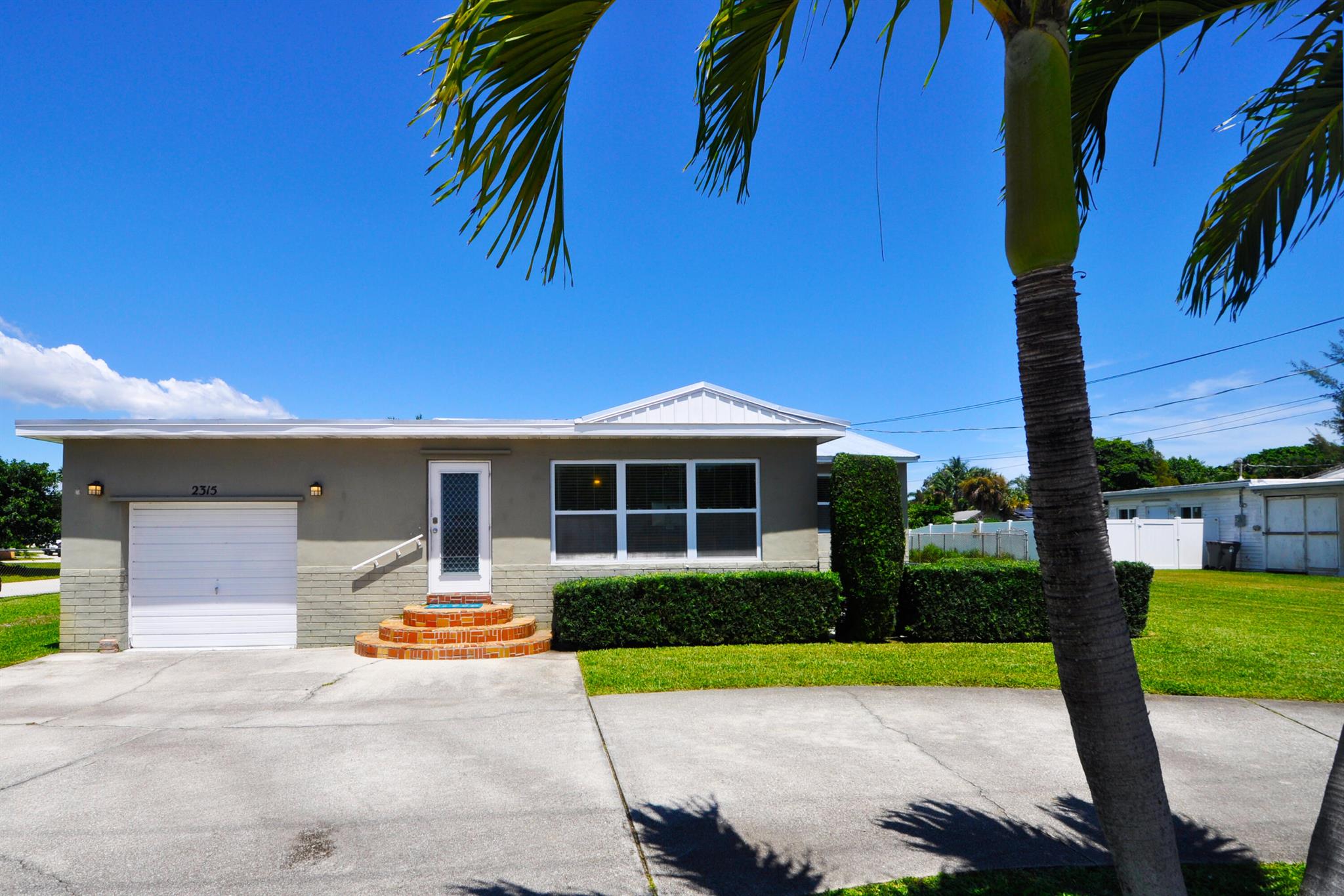 Homes for sale in West Palm Beach, FL | 2315 Summit Boulevard, West Palm Beach, FL 33406 | MLS# R11005759