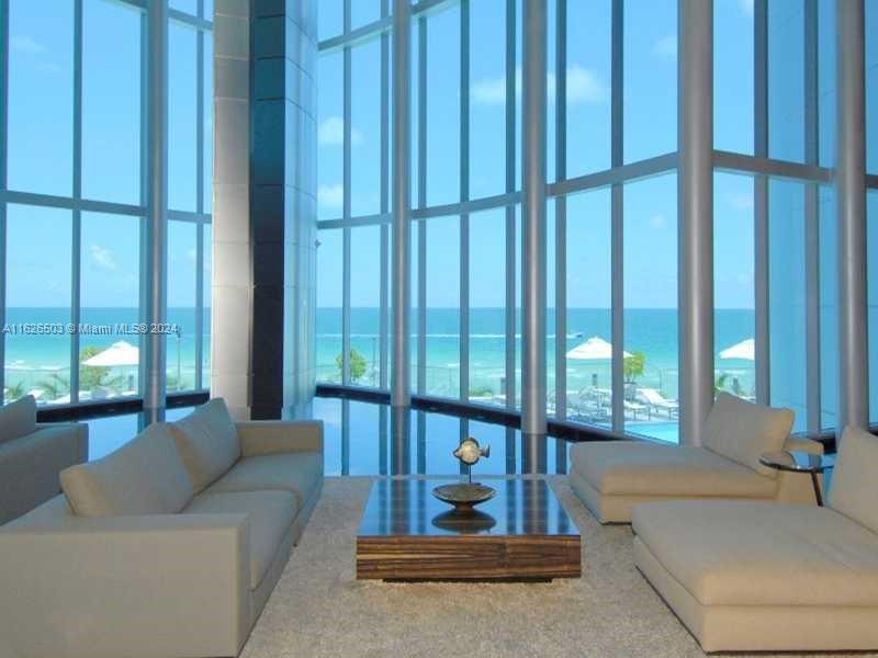 Apartamento para Alugar em Sunny Isles Beach, FL