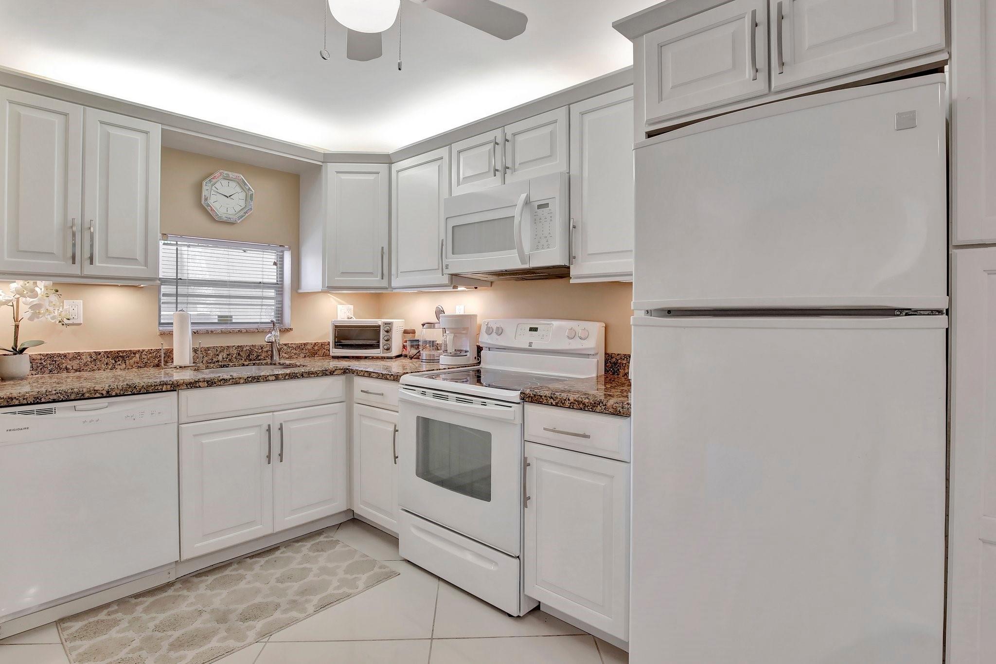 Homes for sale in Pembroke Pines, FL | 8930 S Hollybrook Blvd #201, Pembroke Pines, FL 33025 | MLS# F10448930