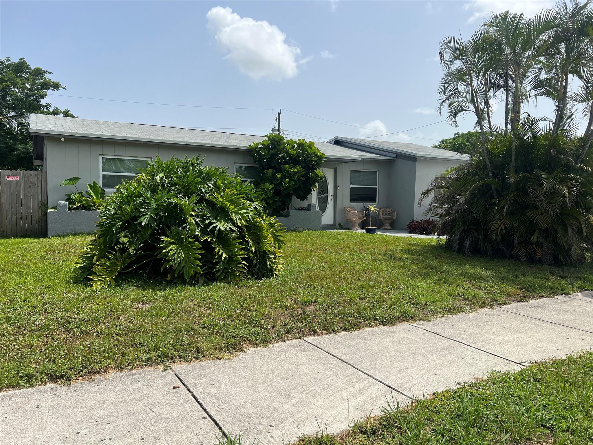 2940 Nw 25th St Fort Lauderdale FL 33311 | F10452136