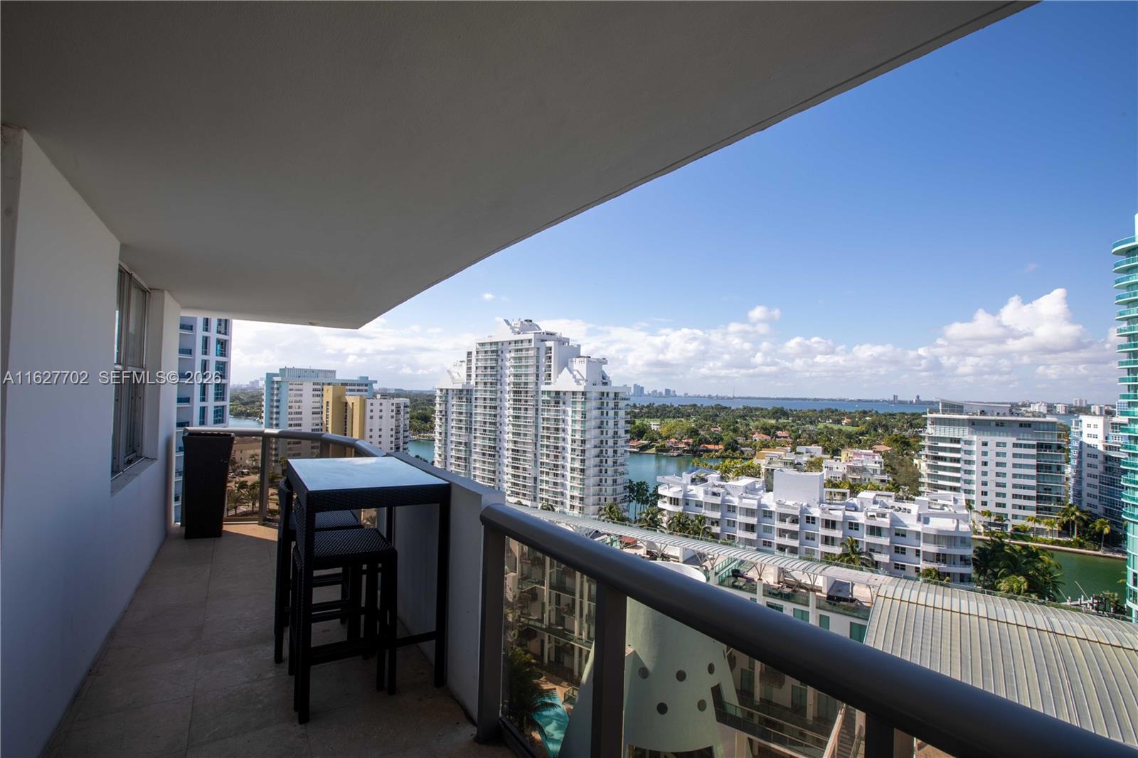 Maison Grande Condo