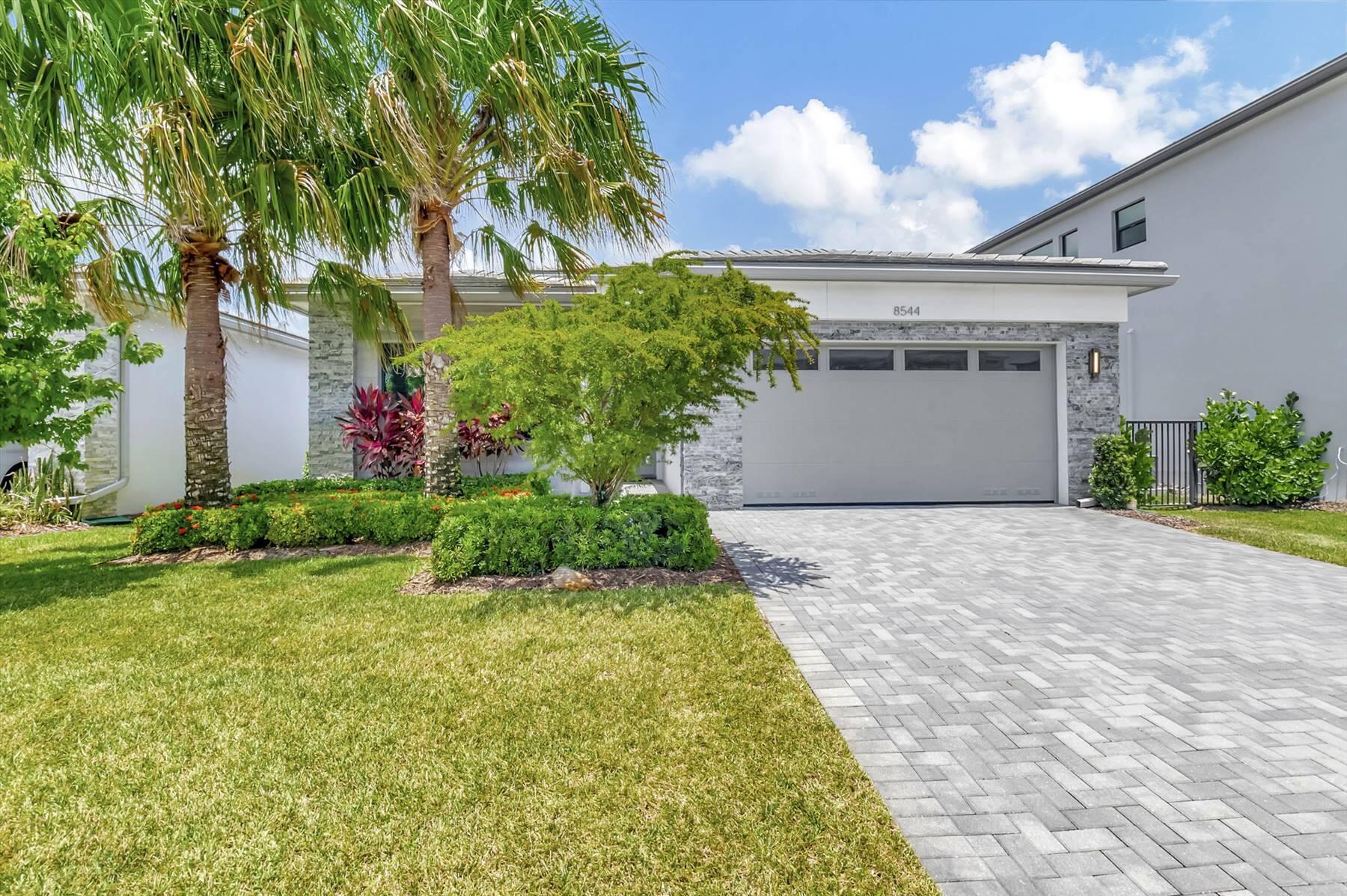 8544 Apple Falls Lane Boca Raton FL 33496 | R11006307
