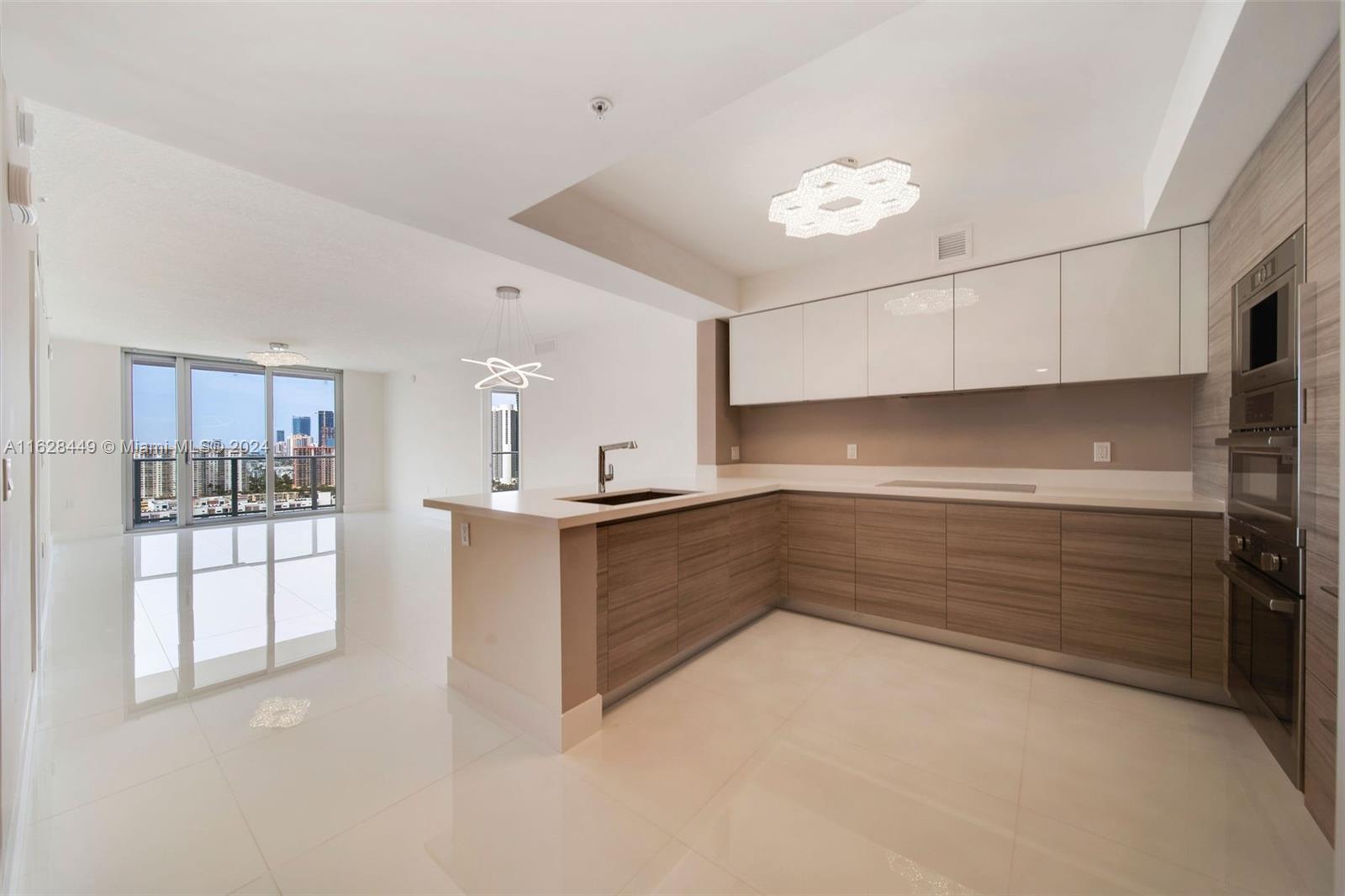 Condo for Sale in Sunny Isles Beach, FL