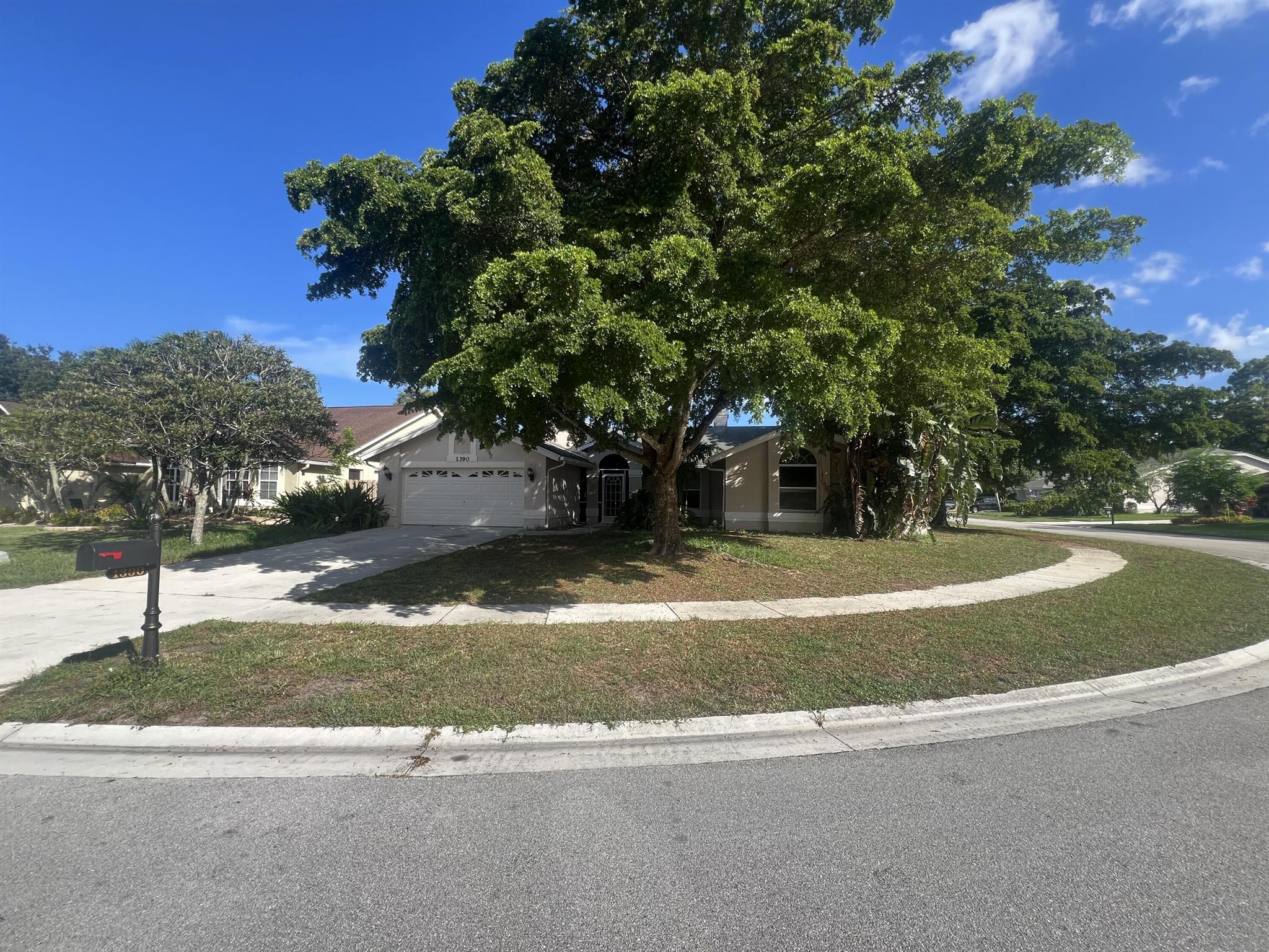 1390 Hideaway Bend Wellington FL 33414 | R11007780