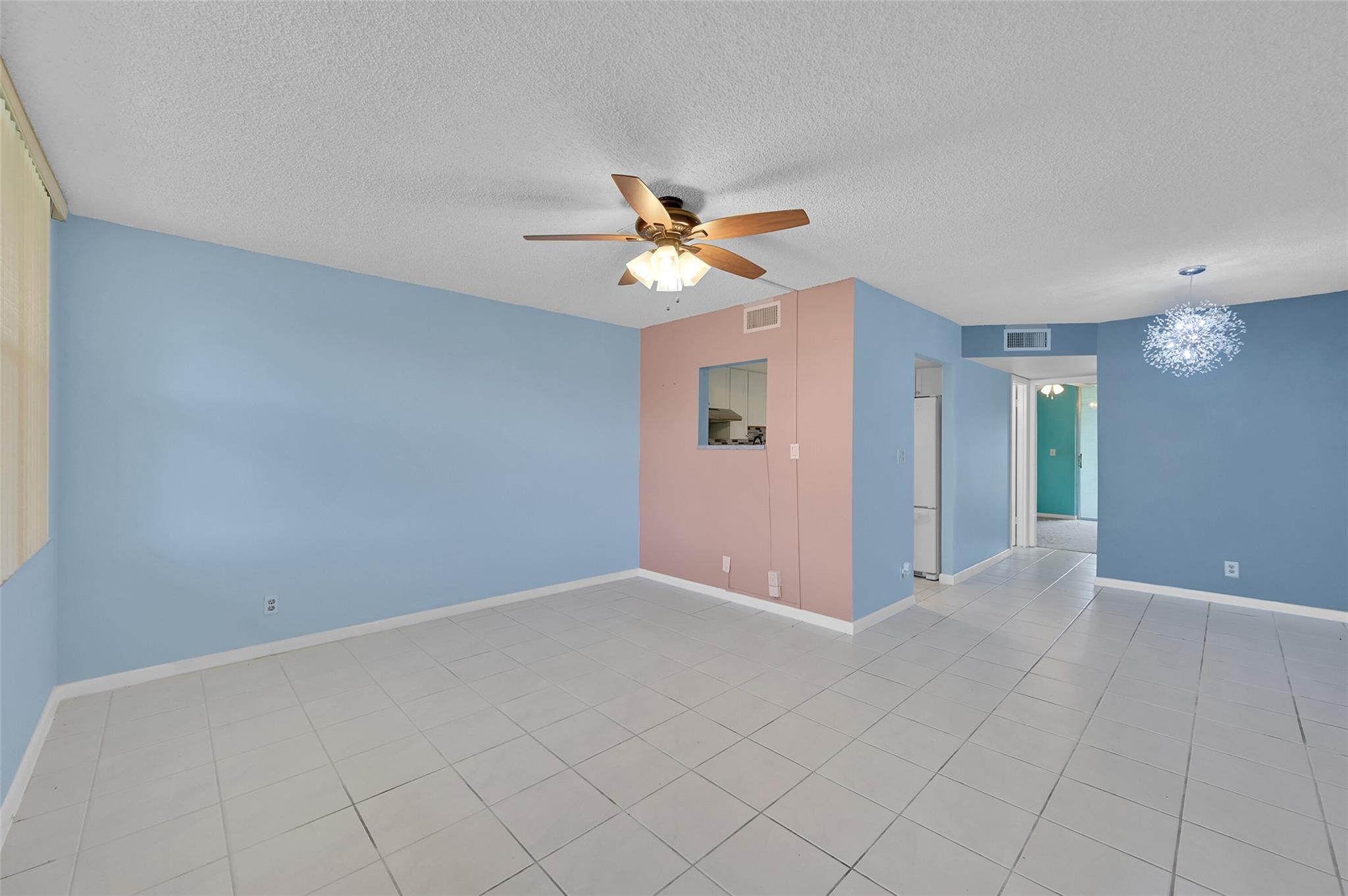 Homes for sale in Sunrise, FL | 9121 Sunrise Lakes Blvd #113, Sunrise, FL 33322 | MLS# F10453538