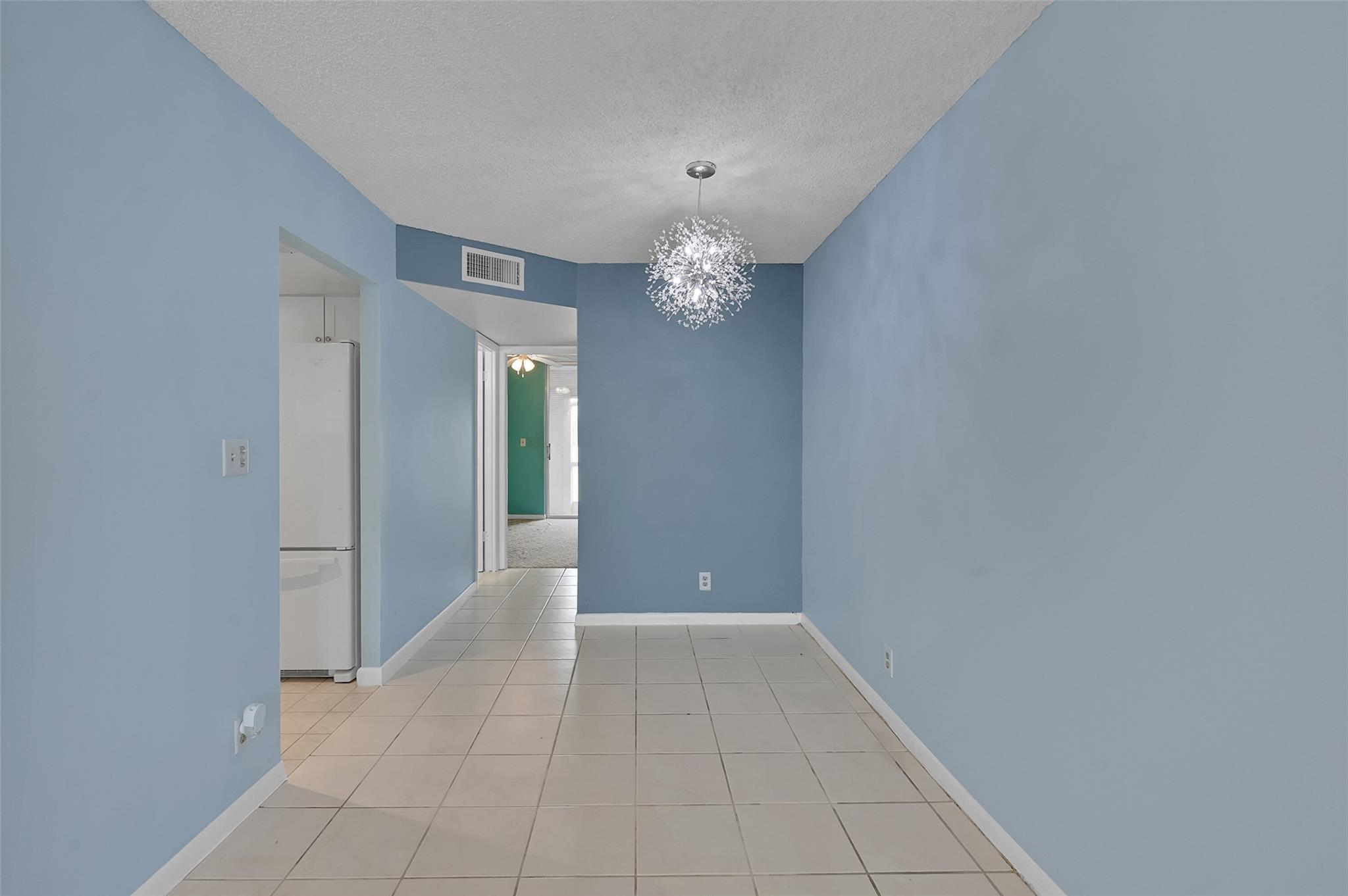 Homes for sale in Sunrise, FL | 9121 Sunrise Lakes Blvd #113, Sunrise, FL 33322 | MLS# F10453538