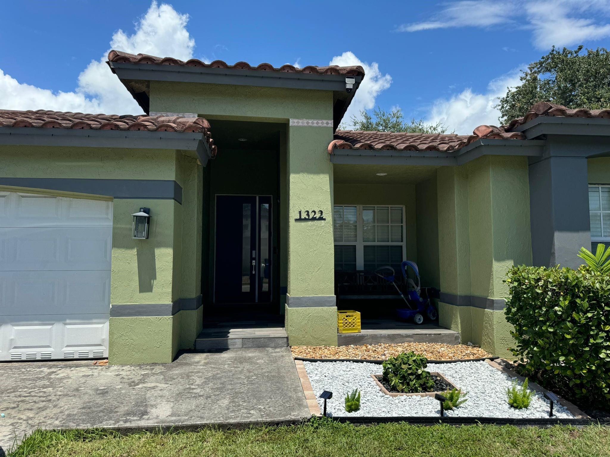 1322 N 30th Ct Hollywood FL 33021 | F10454112