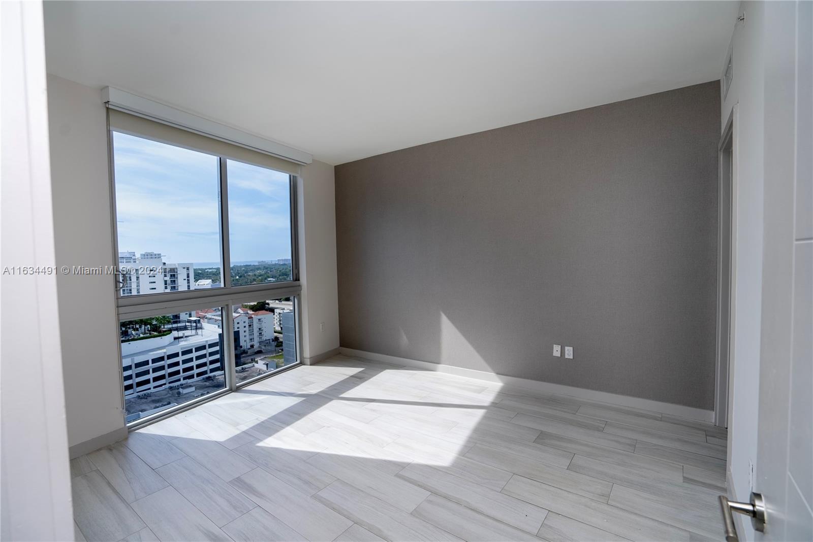 1010 SW 2nd Ave #2003, Miami FL 33130