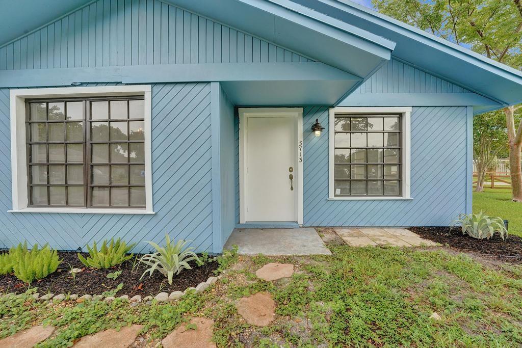 3713 W Valley Green Dr Davie FL 33328 | F10453456