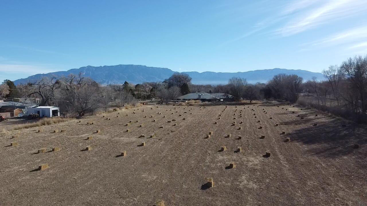Homes for sale in Los Ranchos, NM | 7601 Rio Grande Blvd Nw, Los Ranchos, NM 87107 | MLS# 1068036