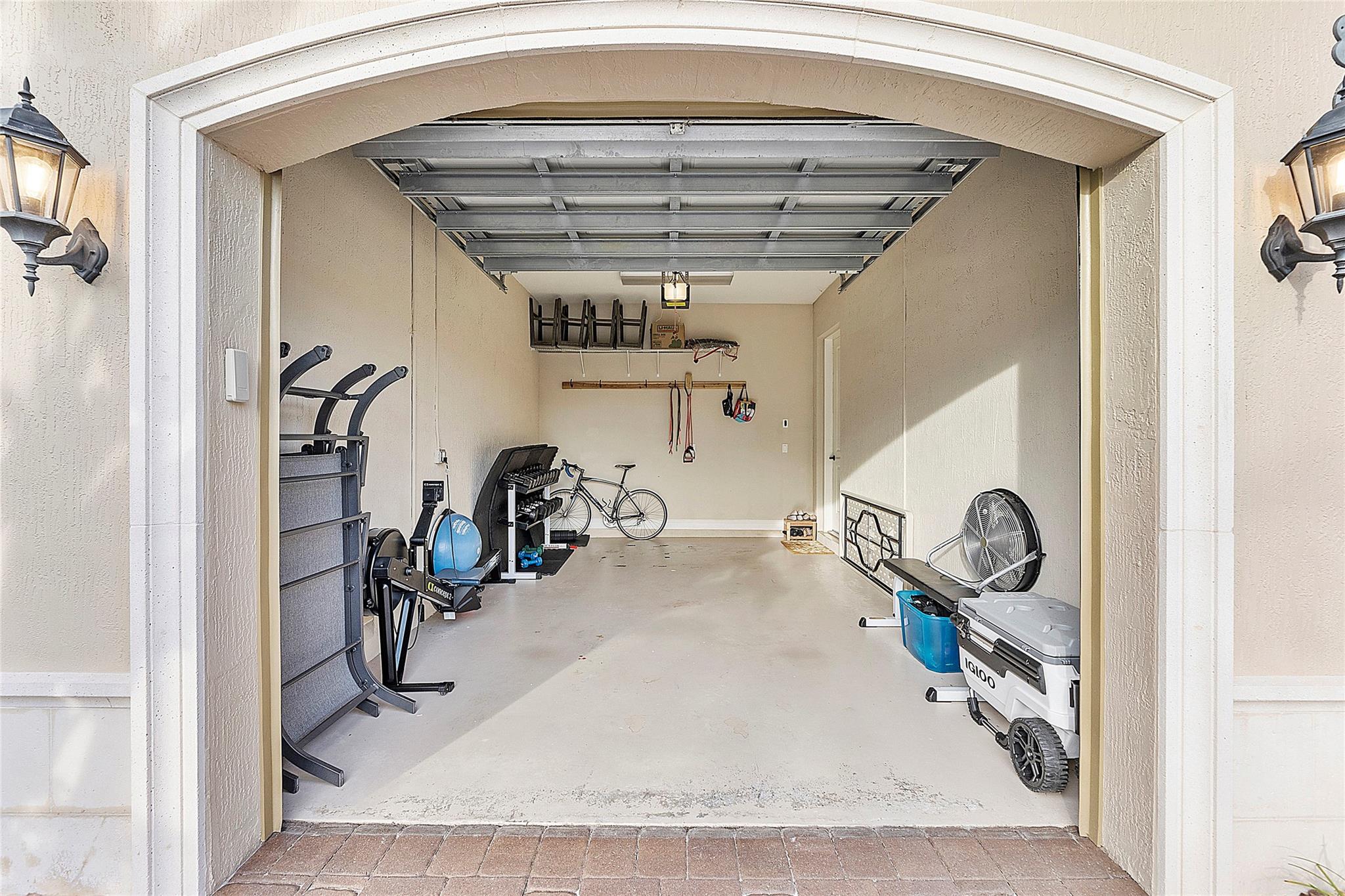 Separate 1 car long garage