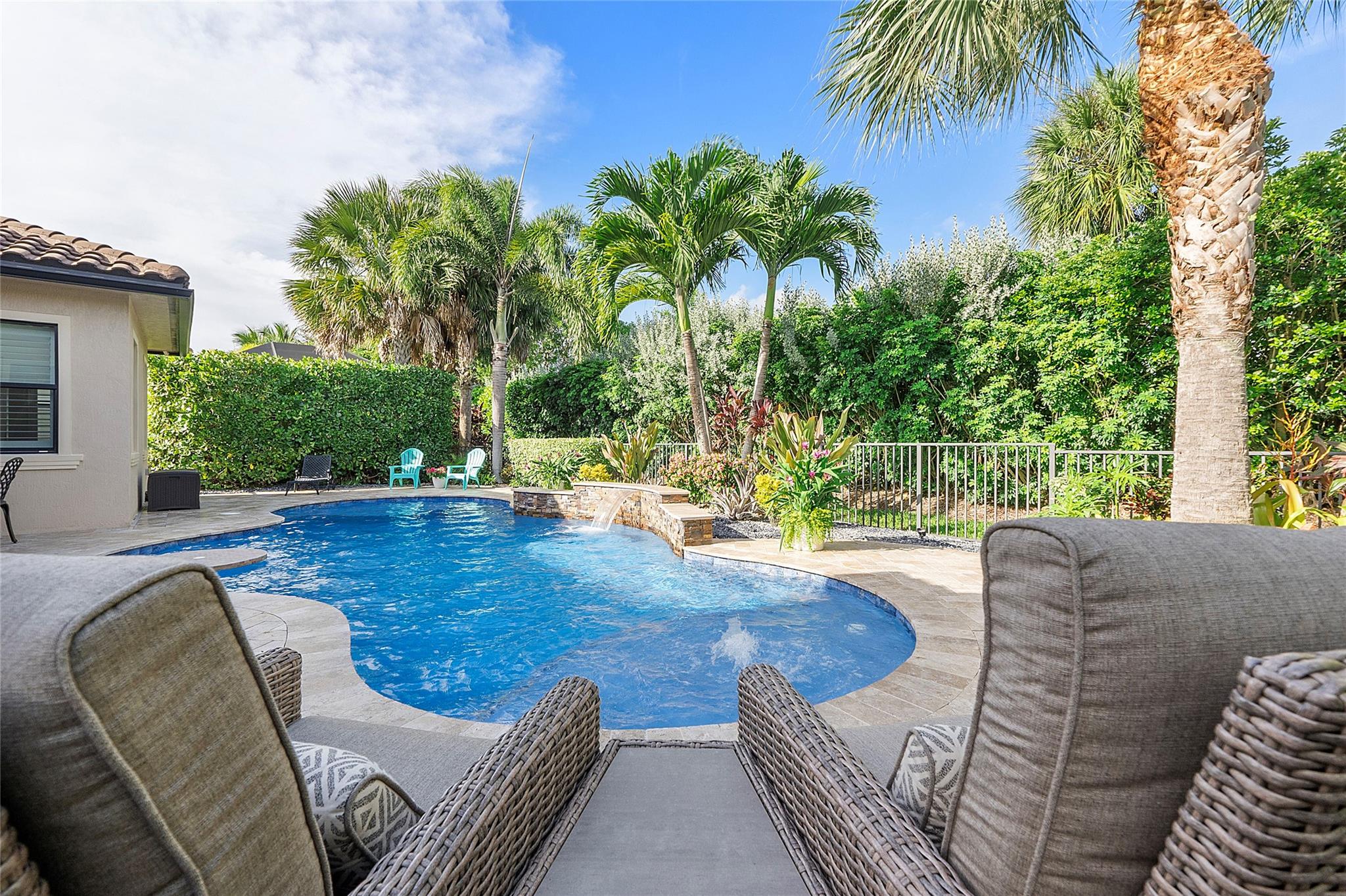 The tanning shelf and water feature are amazing if you like to tan but stay cool at the same time.