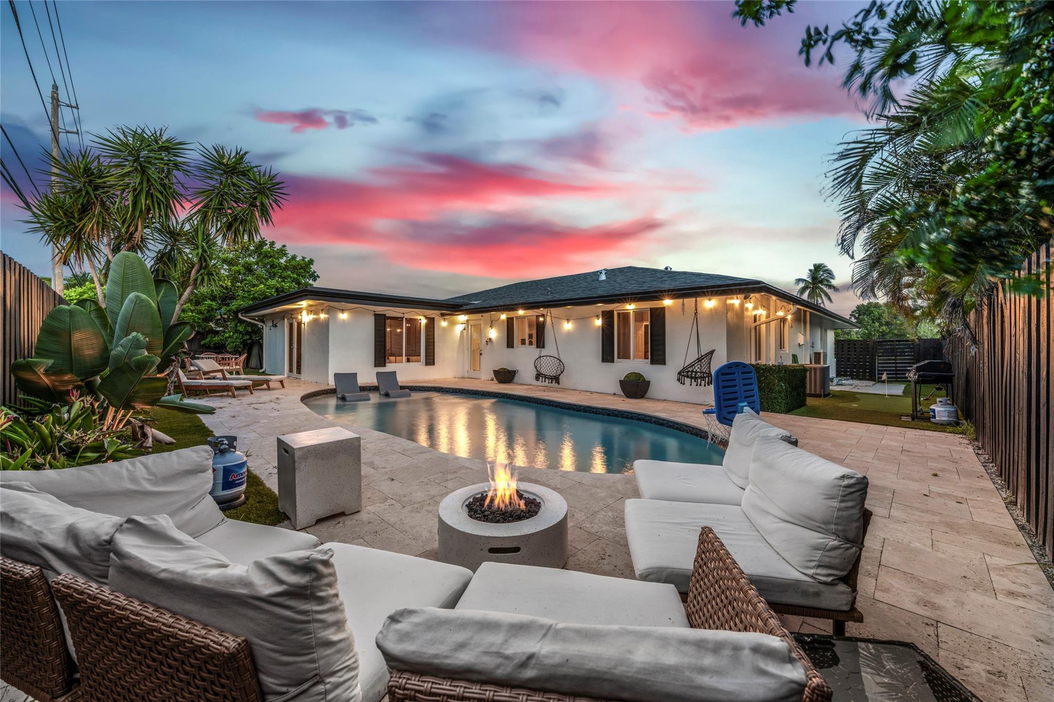 1901 Ne 56th St Fort Lauderdale FL 33308 | F10453666