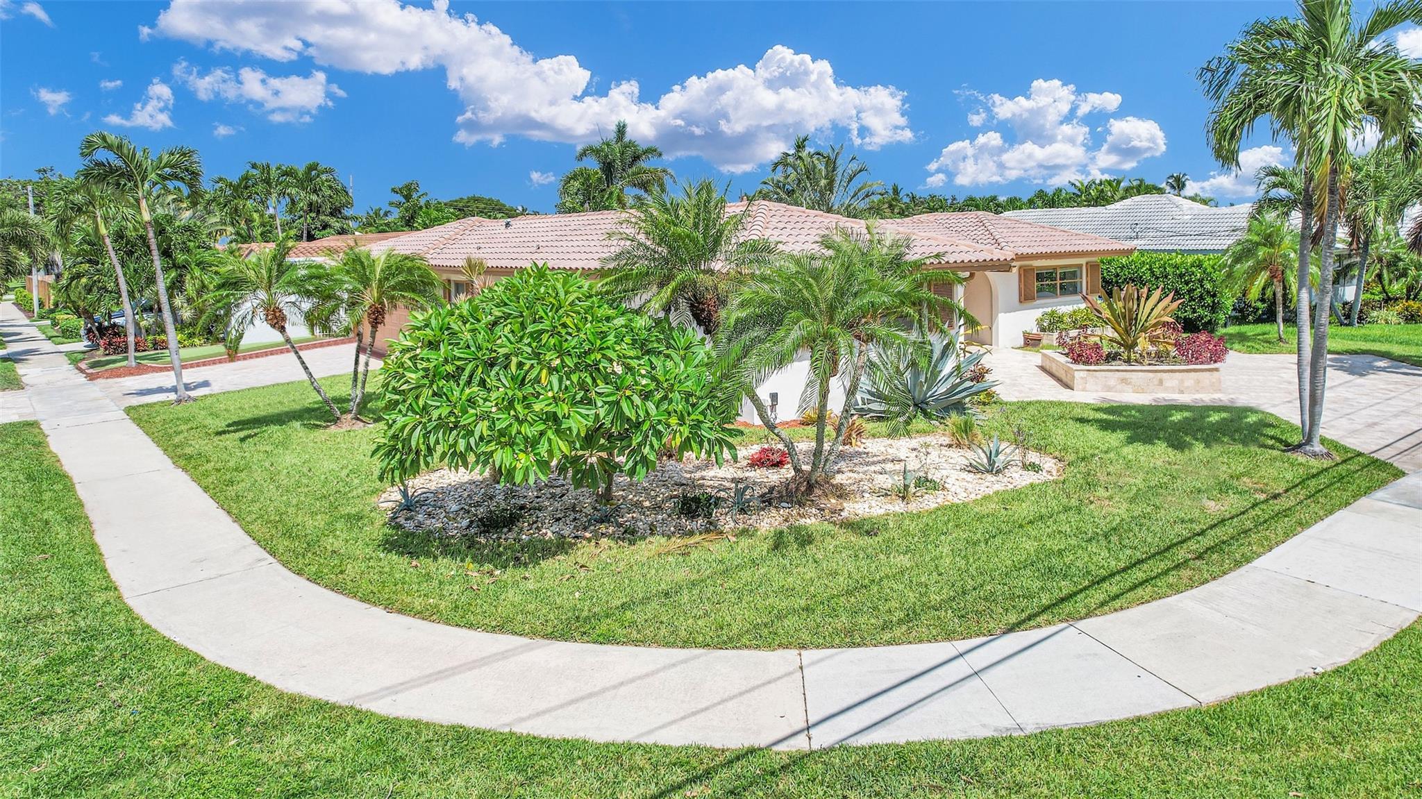 Massive corner lot! One of the largest in Imperial Point.