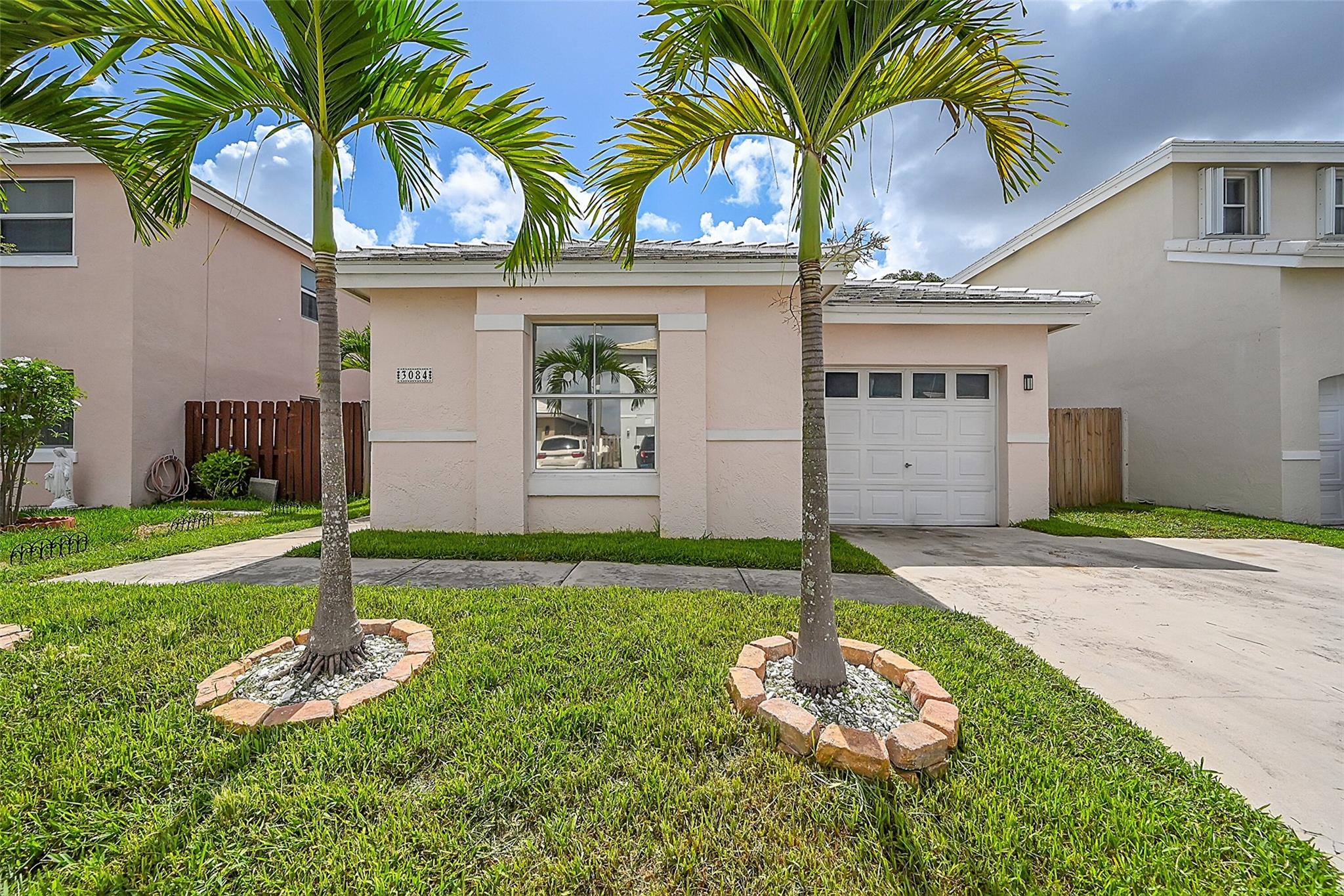 3084 Lighthouse Pl Margate FL 33063 | F10454766