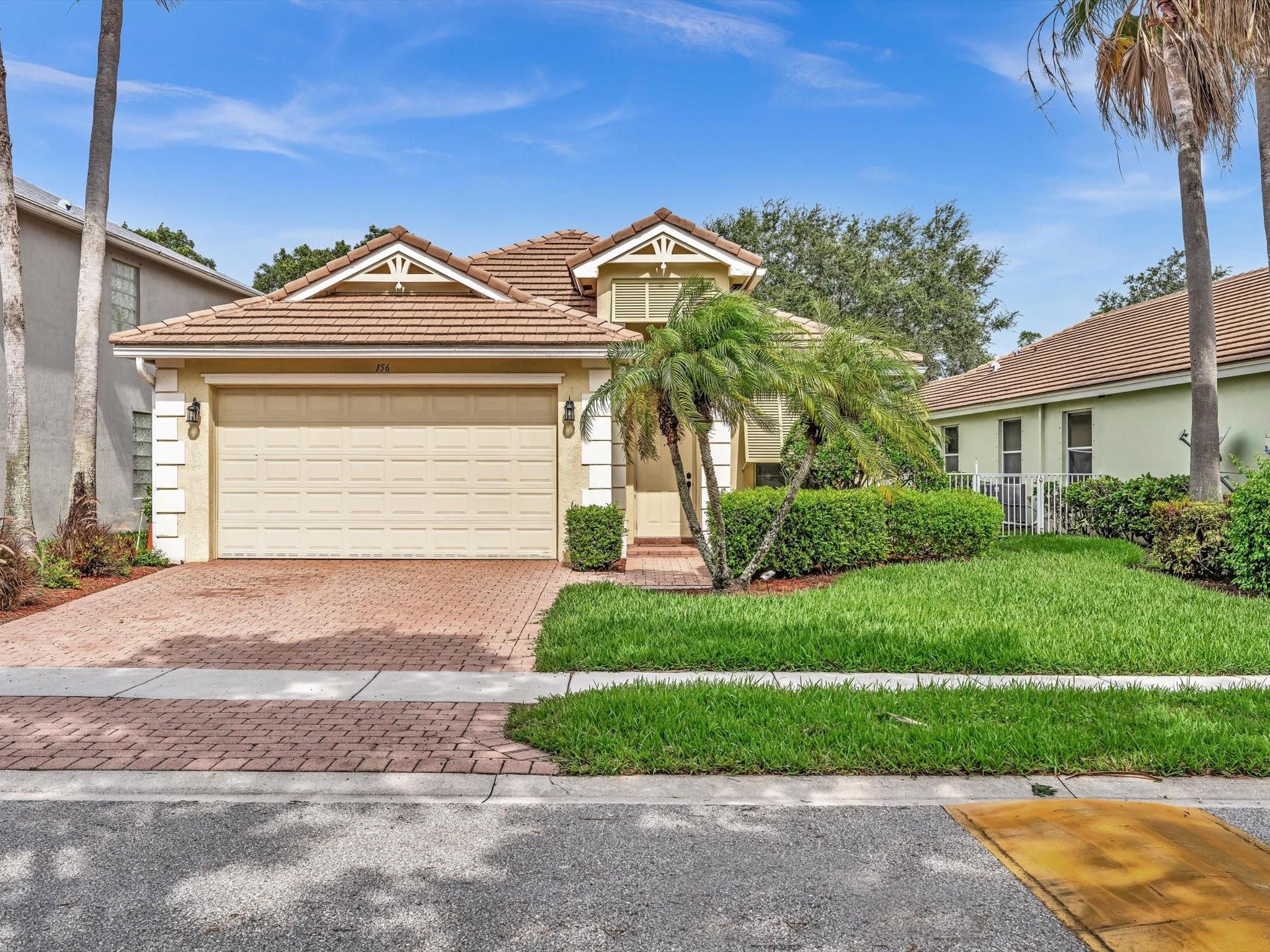 156 Mulberry Grove Rd Royal Palm Beach FL 33411 | F10454986