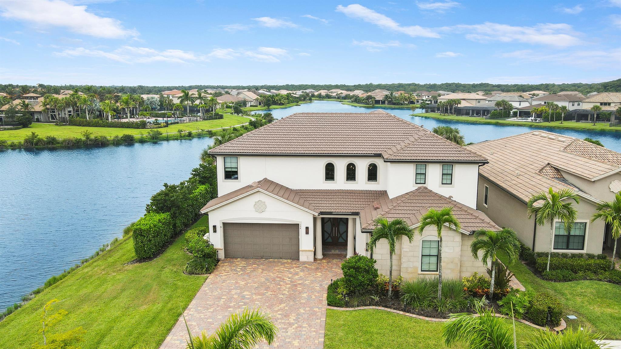 134 Crimson Isles Drive, Jupiter, FL 33478, 6 Bedrooms , 7 Bathrooms ,Single Family Residence,Off Market,R11010585, Horizon Palm Realty Group