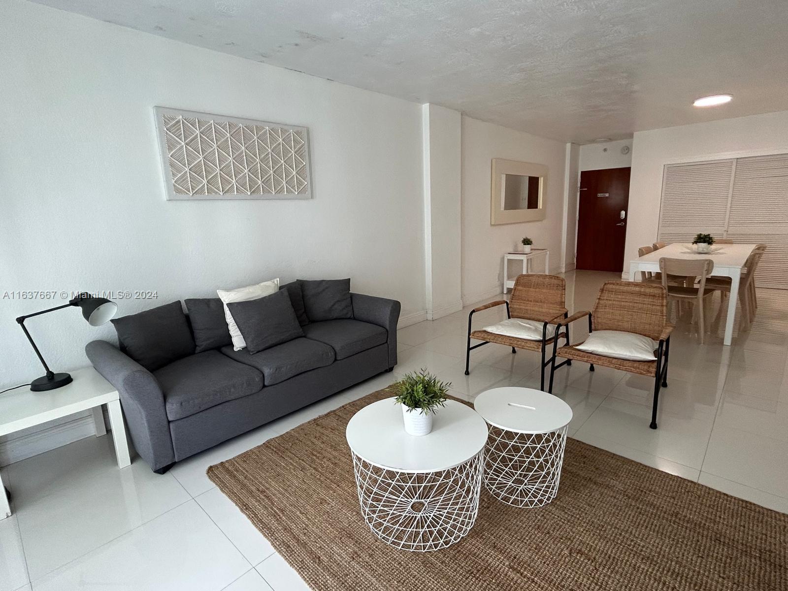 Tides On Hollywood Beach