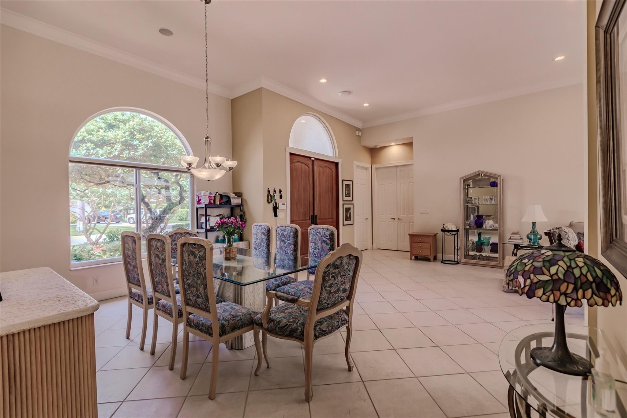 Foyer, Living room, Dining room