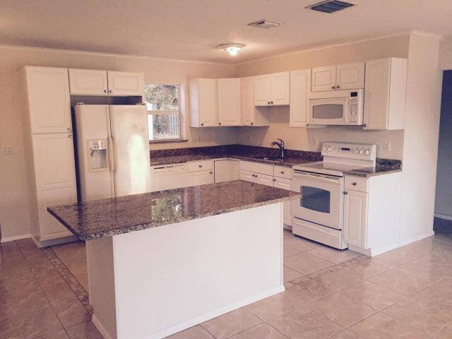 515 Date Palm Drive Lake Park FL 33403 | R11011496