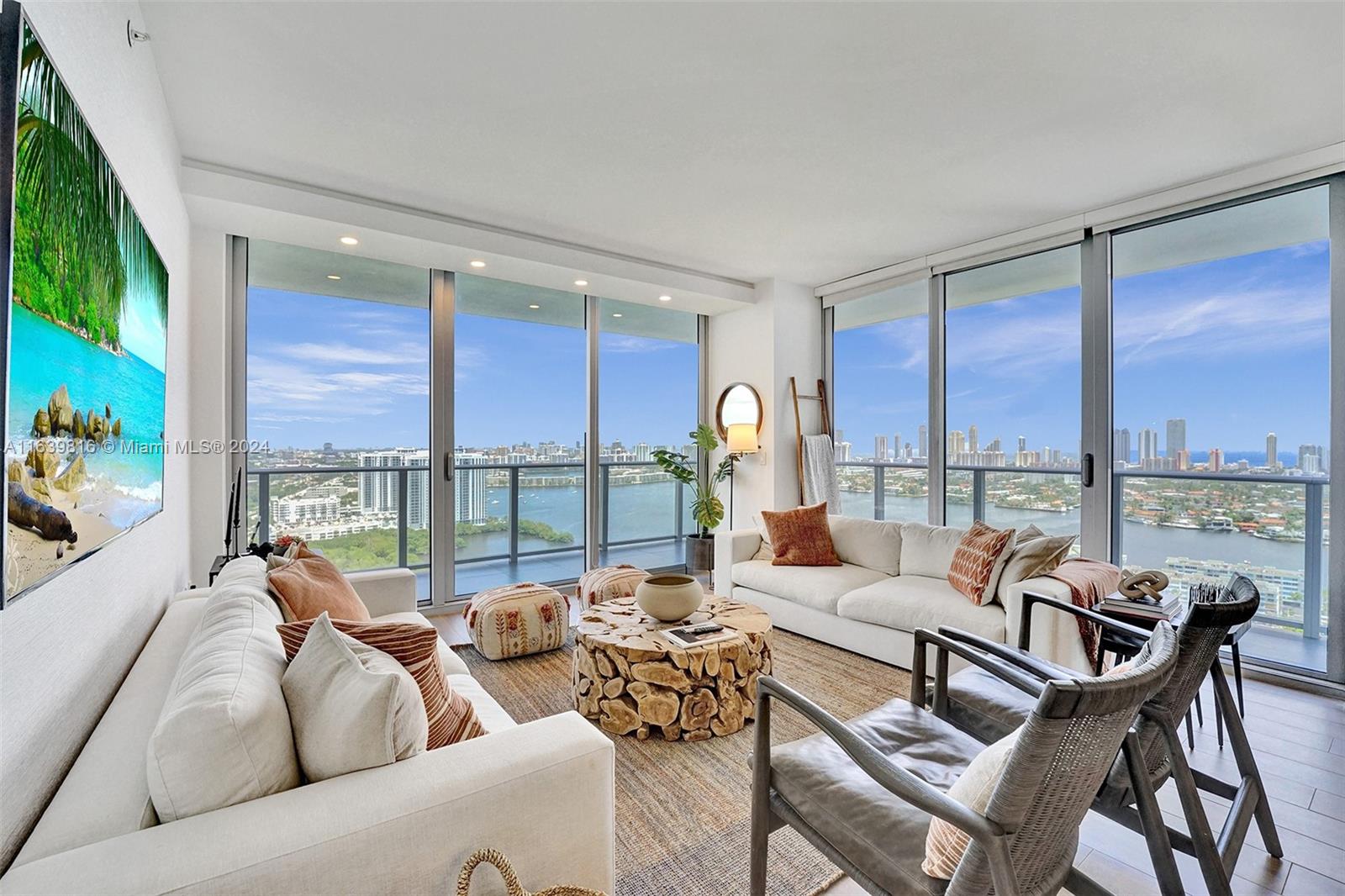 Apartamento para Alugar em North Miami Beach, FL