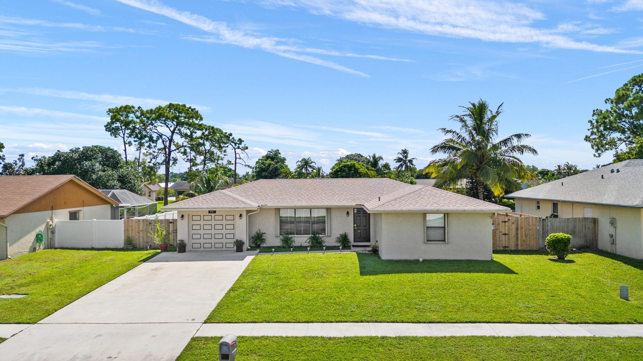 147 Starling Avenue Royal Palm Beach FL 33411 | R11012504