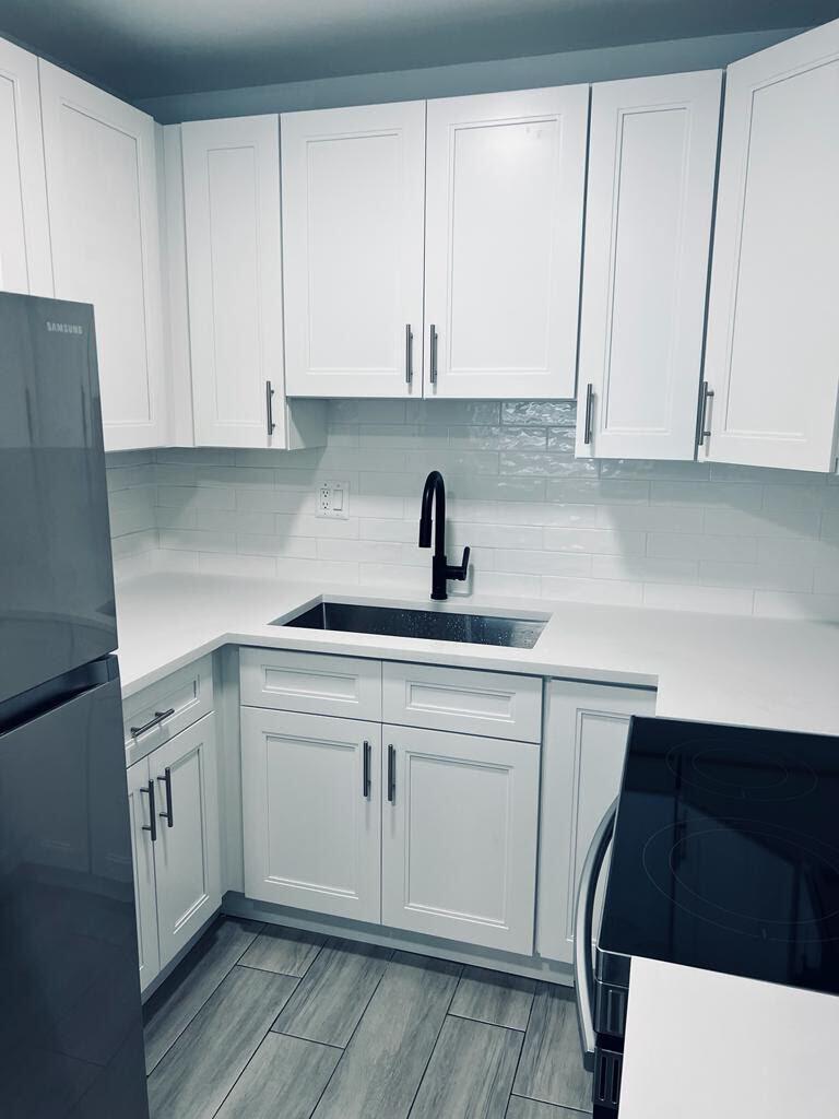 Homes for sale in Hollywood, FL | 930 N 14Th Court, Hollywood, FL 33020 | MLS# R11013727