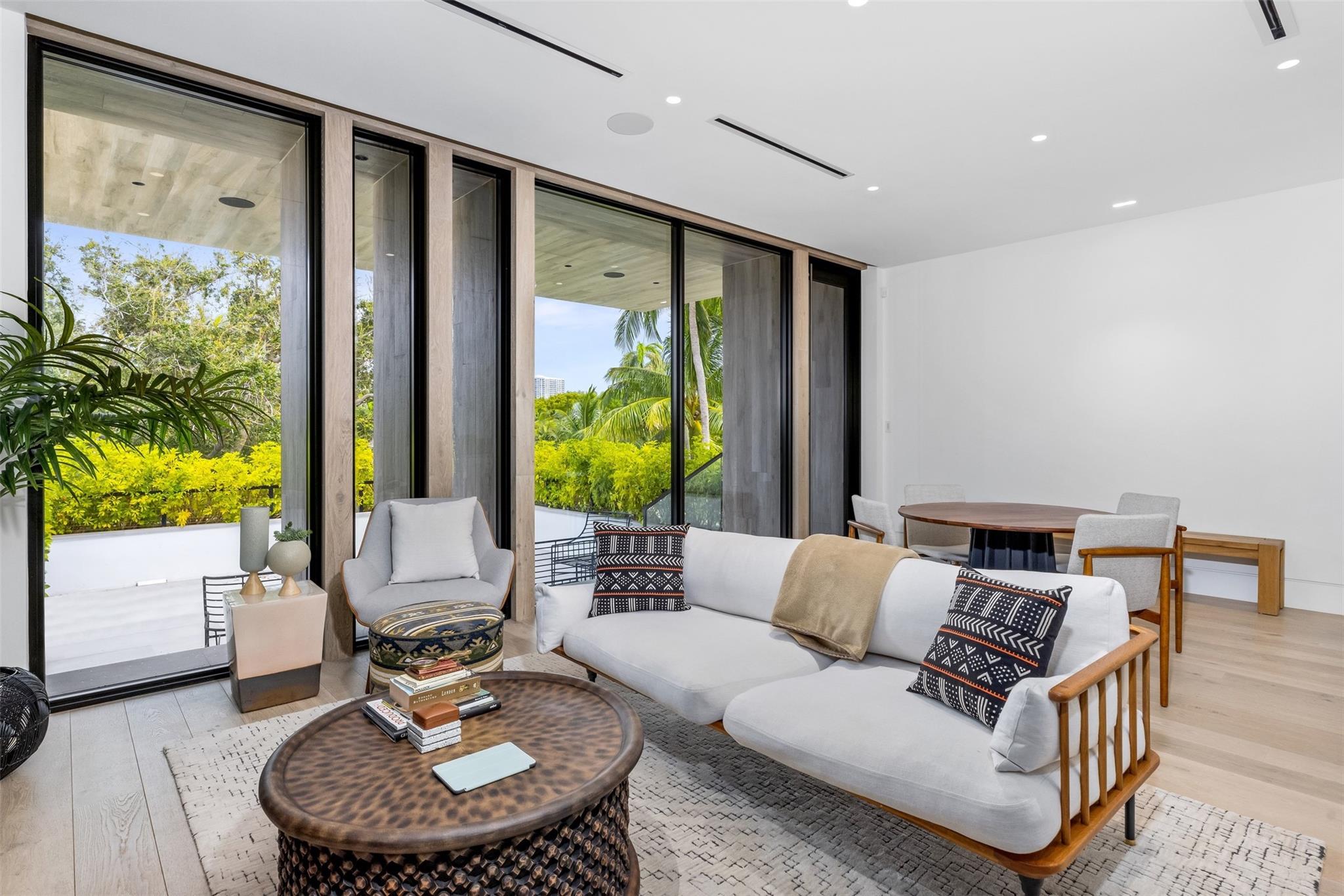 Guest Apartment Living/ Kitchen/ Den