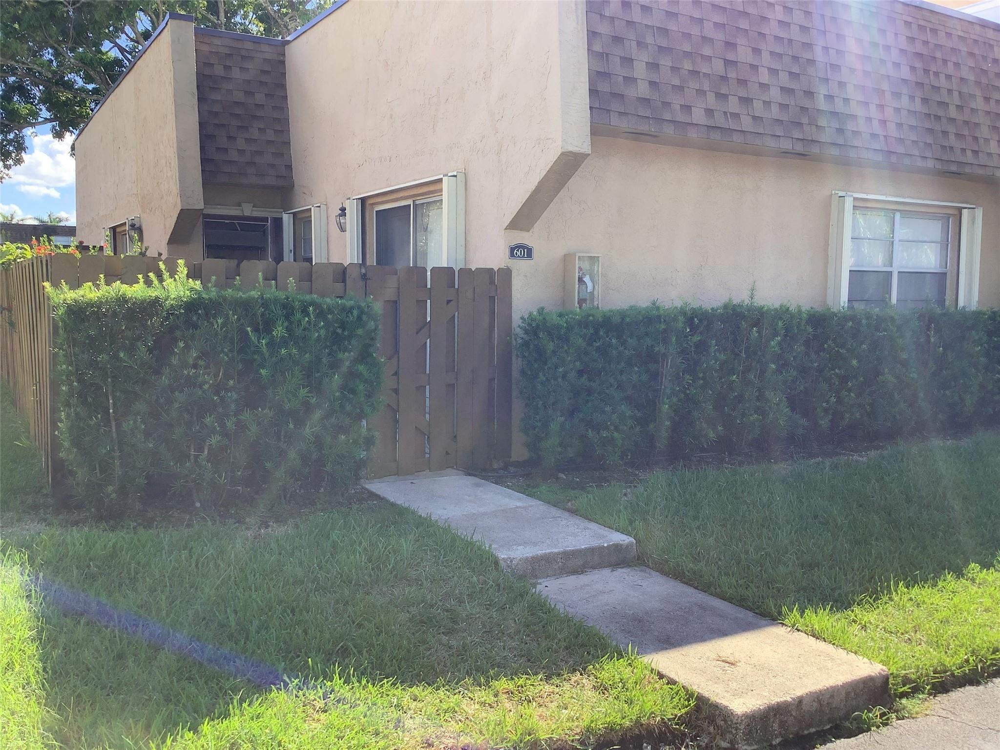 Homes for sale in Sunrise, FL | 3581 Nw 95Th Ter #601, Sunrise, FL 33351 | MLS# F10457517