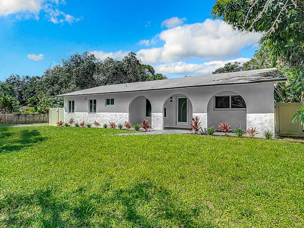 4935A Sw 27th Ter Dania Beach FL 33312 | F10457718