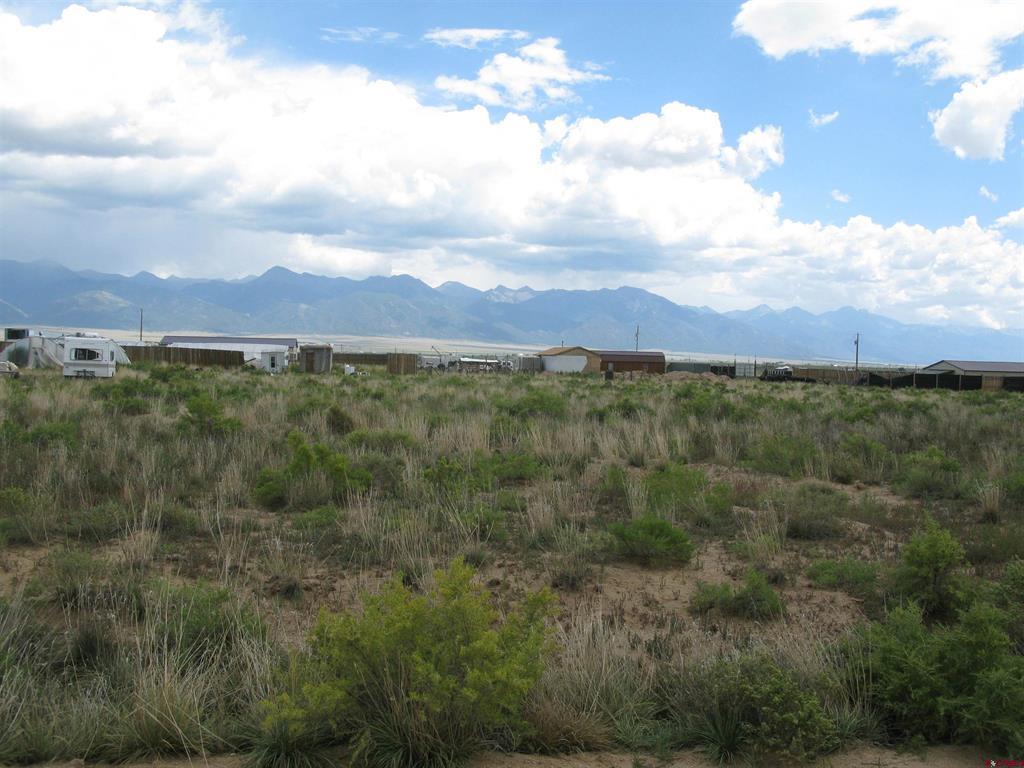 25748 Goldenhill Avenue