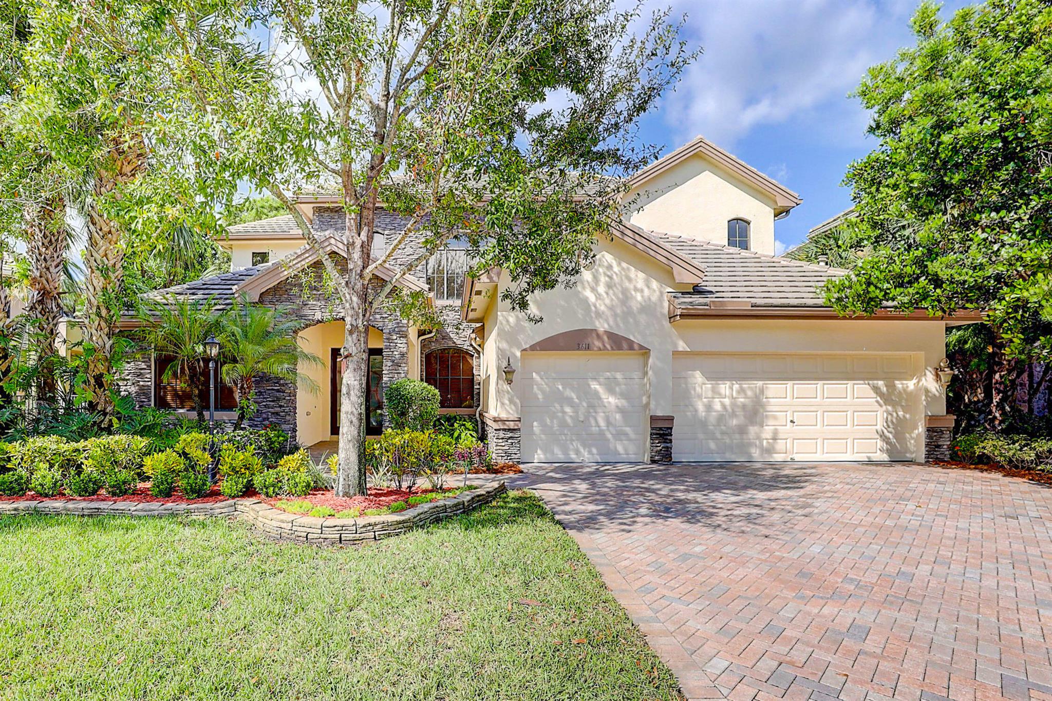 3611 Collonade Drive Wellington FL 33449 | R11016432